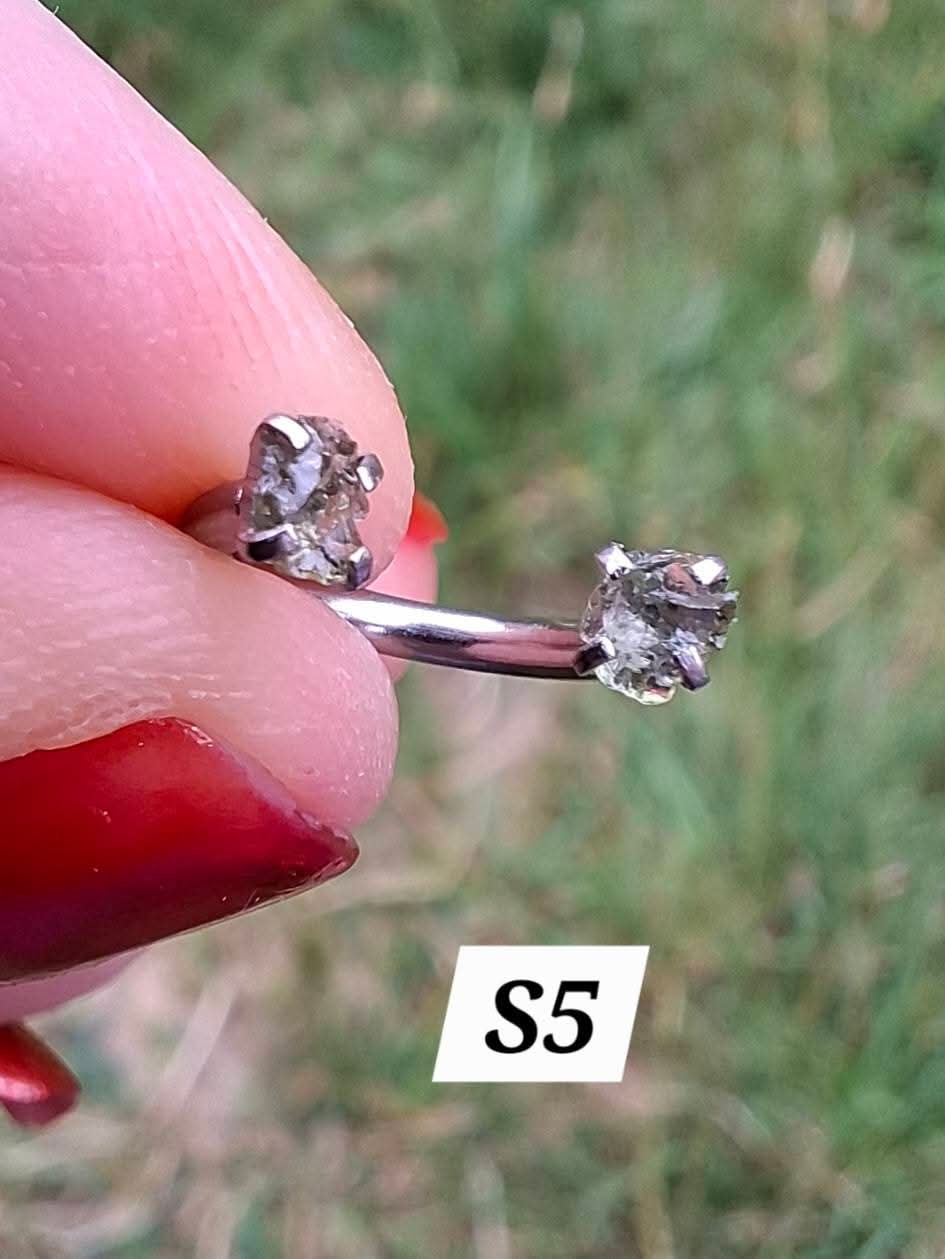 Moldavite (raw) HORSESHOE SEPTUM RING, 16G, Surgical steel, Tektite (Ref: S5)