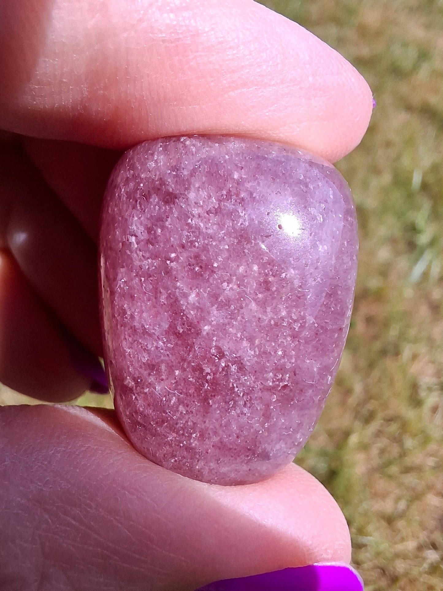 Strawberry Quartz, Tumble Stone, Crystal (Ref: T13)