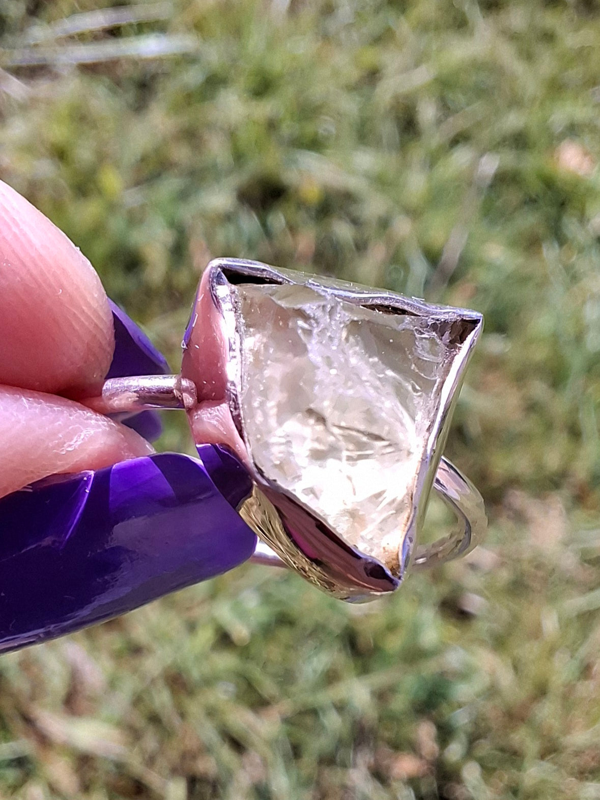 Libyan Desert Glass Ring, size large V, 925 Silver, Tektite (Ref: LR58)