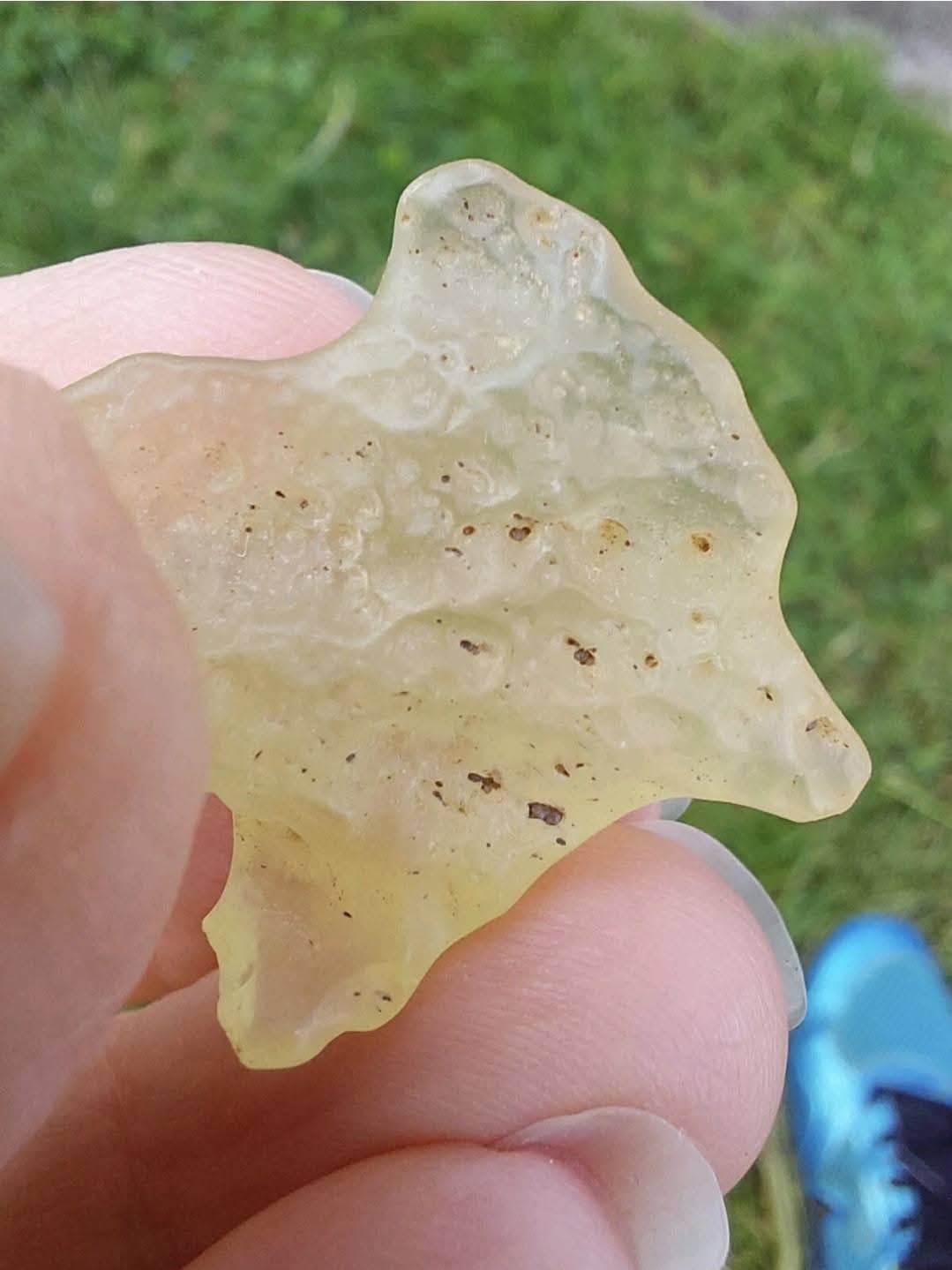 Libyan Desert Glass Piece, 5.68g, Tektite (Ref: LE258)