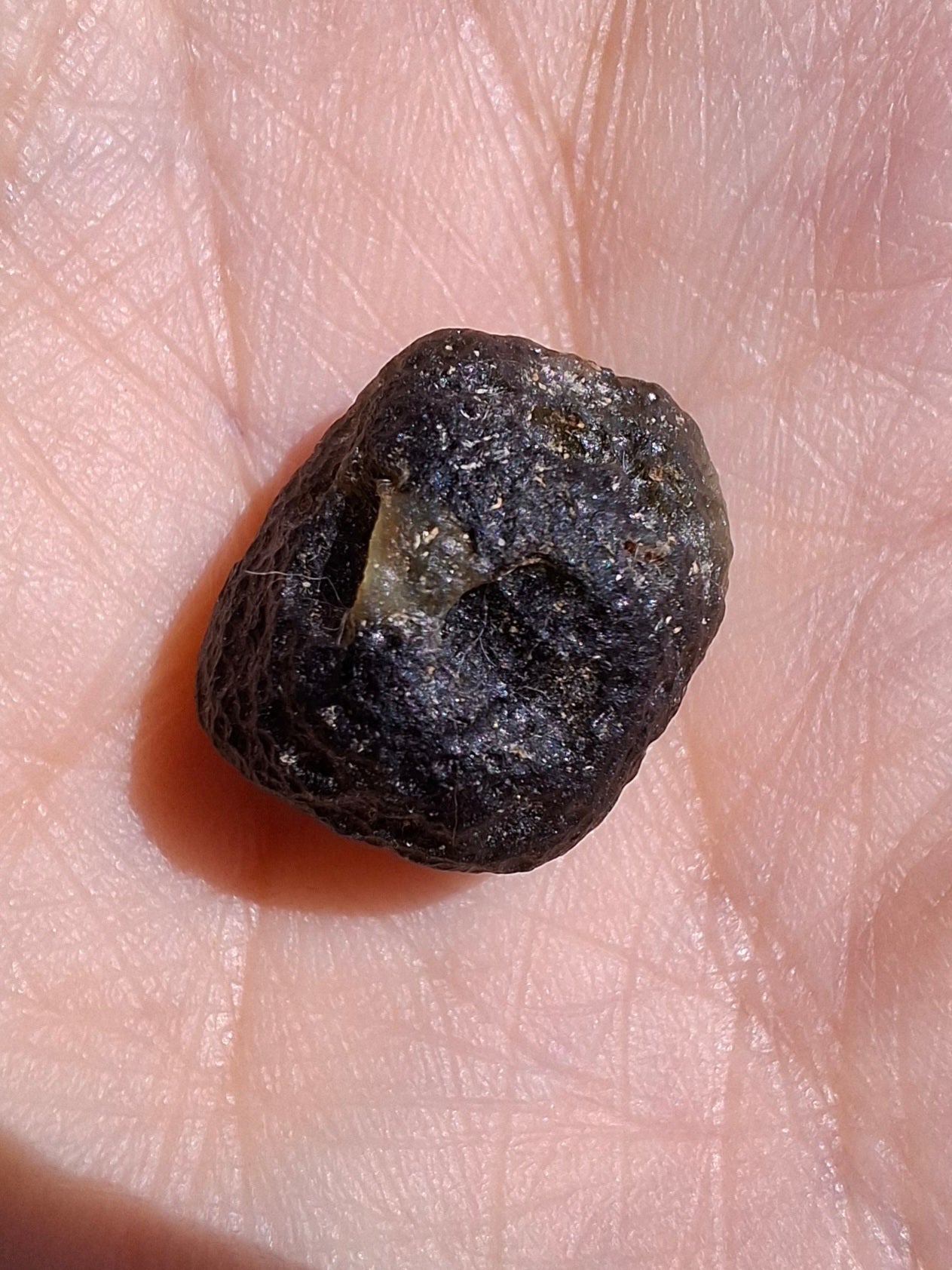 Moldavite Piece, 2.34g, Tektite (Ref: 1414)