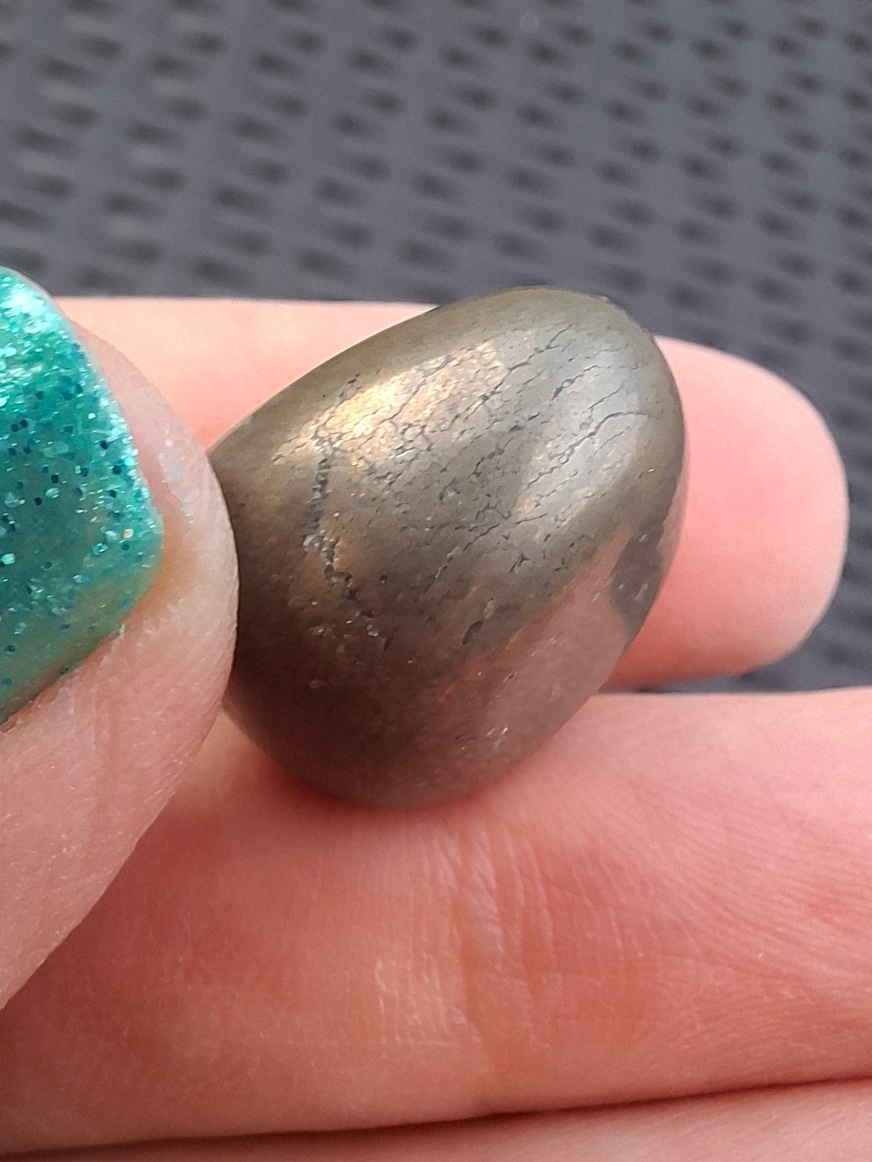 Apache Gold Tumble Stone, Crystal (Ref: T231)