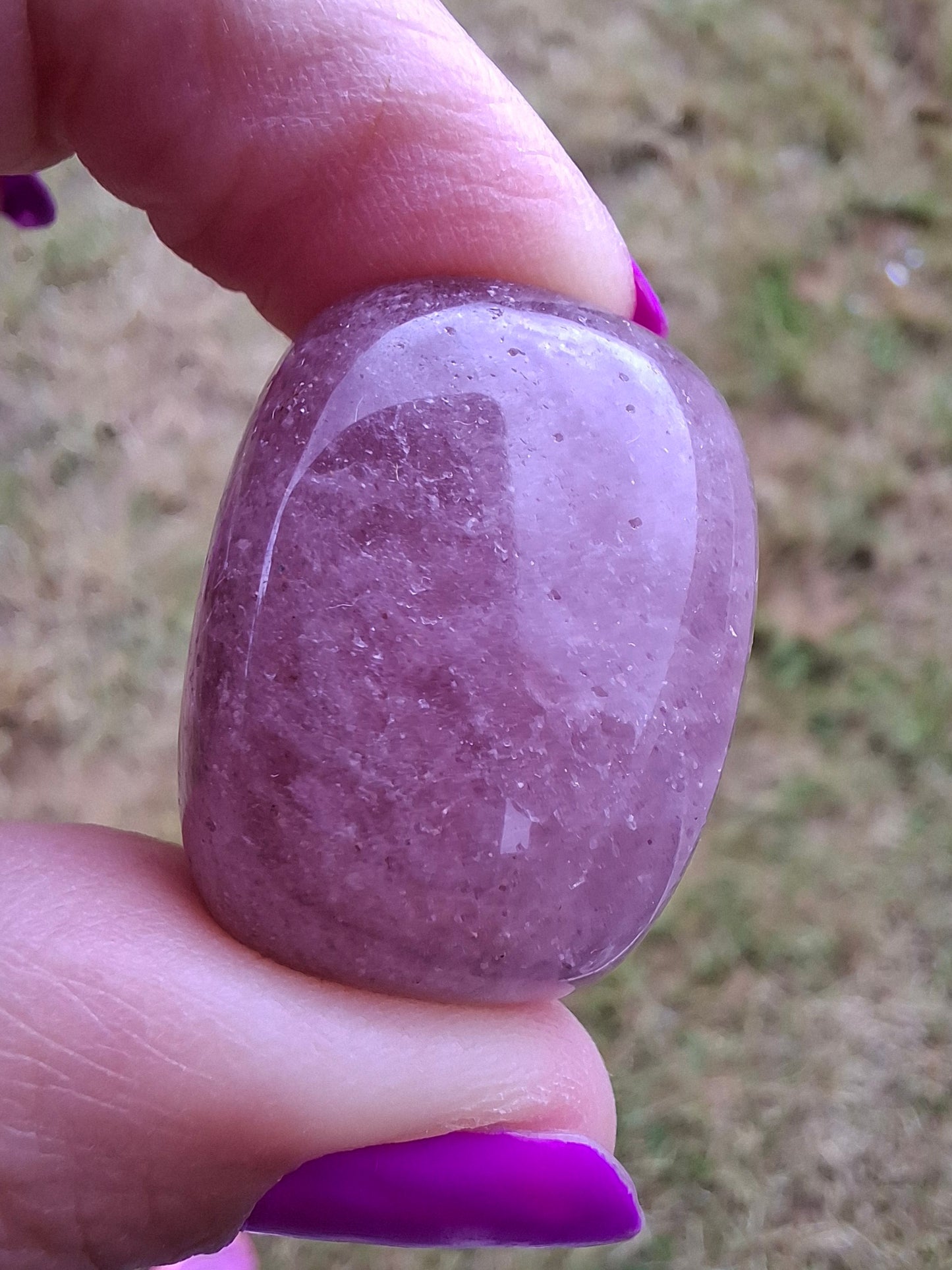 Strawberry Quartz, Tumble Stone, Crystal (Ref: T8)