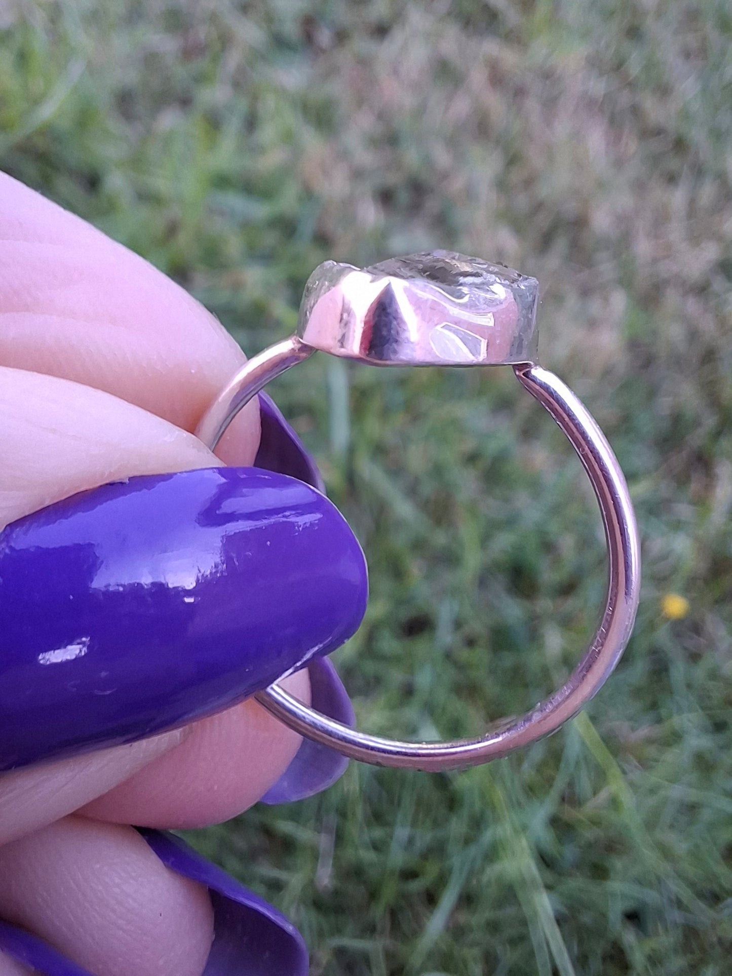 Libyan Desert Glass Ring, size small R, 925 Silver, Tektite (Ref: LR41)