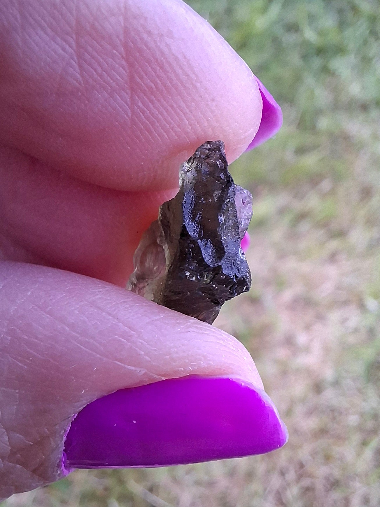 Moldavite Piece, 0.82g, Tektite (Ref: 1454)