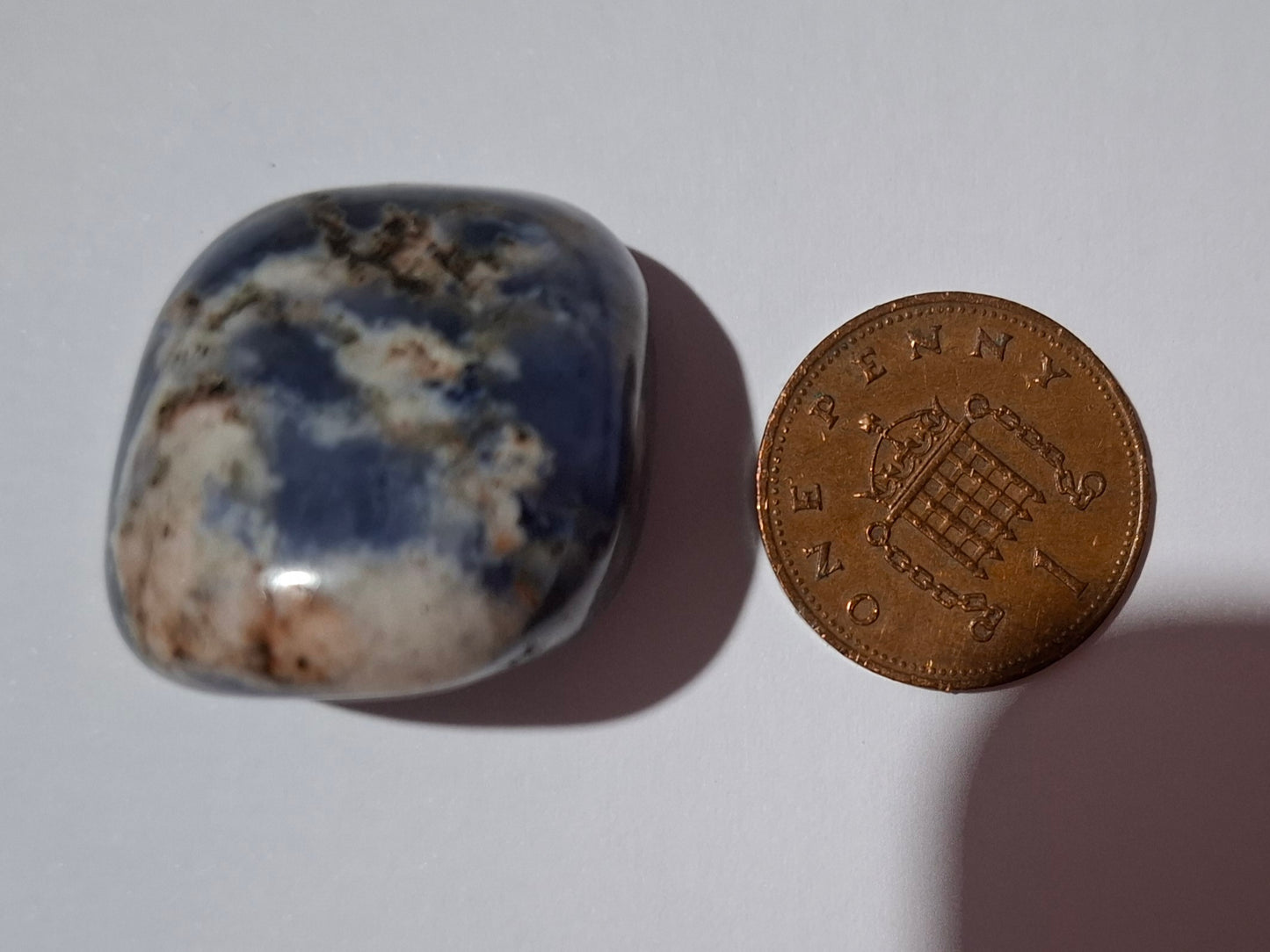 Sodalite, Tumble Stone, Crystal (Ref: T154)