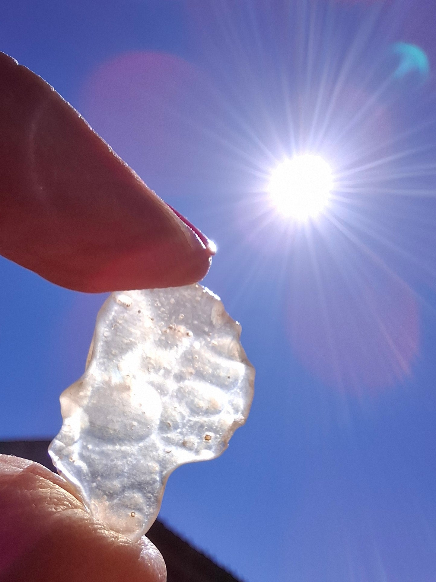 Libyan Desert Glass small Piece, 1.85g, Tektite (Ref: LE256)
