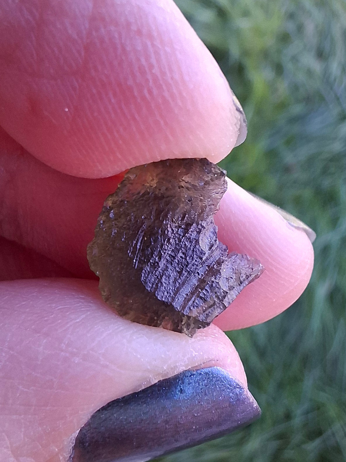 Moldavite Piece, 0.81g, Tektite (Ref: 1400)