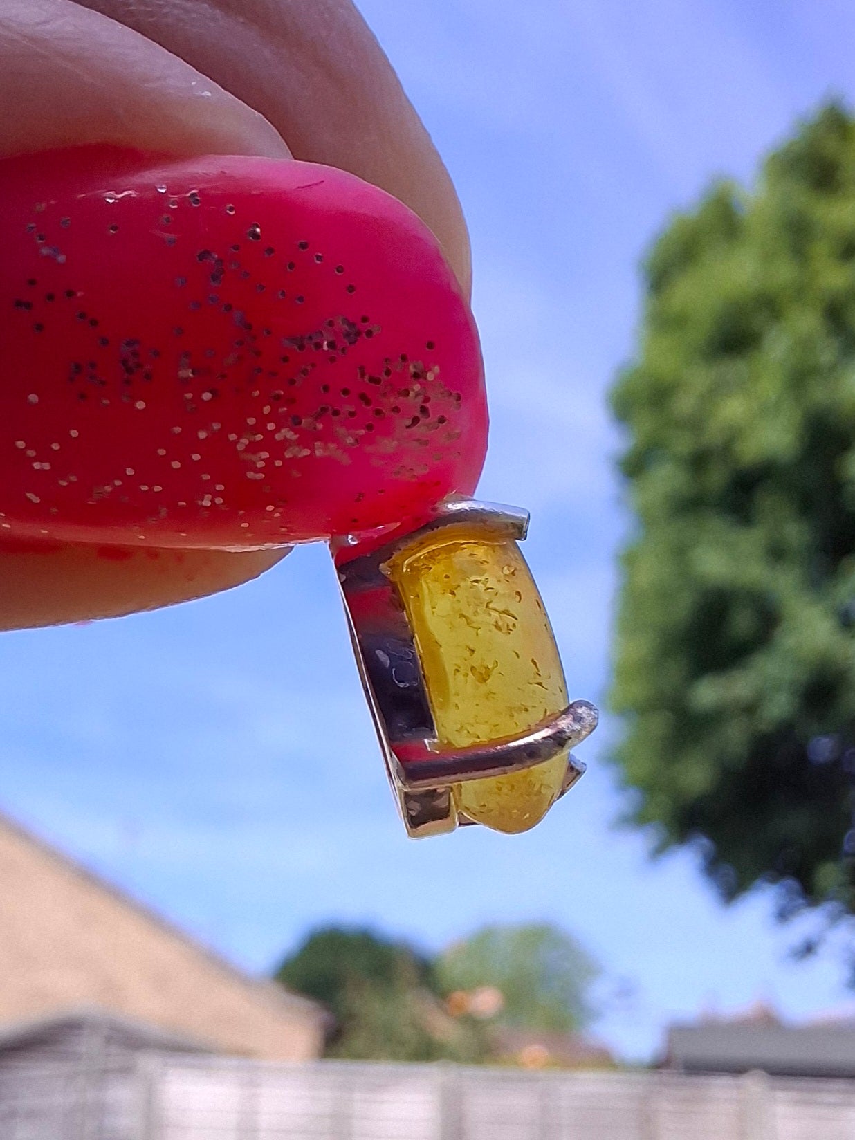 Baltic Amber Pendant, 925 Silver, Fossil (Ref: AP26)