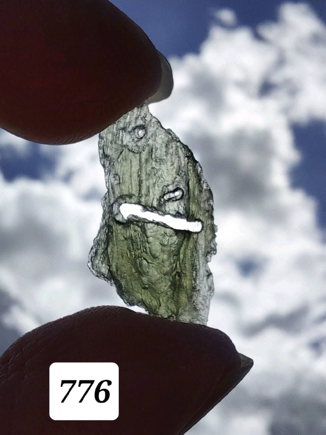 Moldavite Piece, 0.63g, Tektite (Ref: 776)
