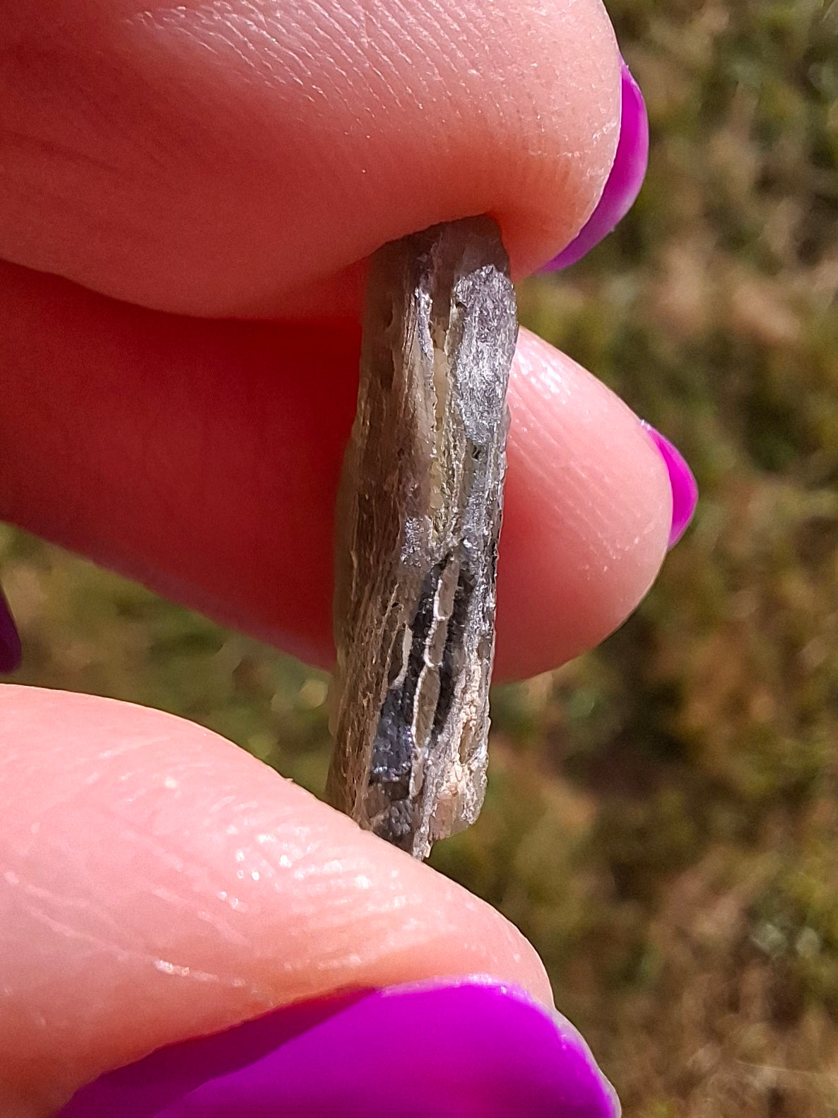 Moldavite Piece, 1.30g, Tektite (Ref: 1434)