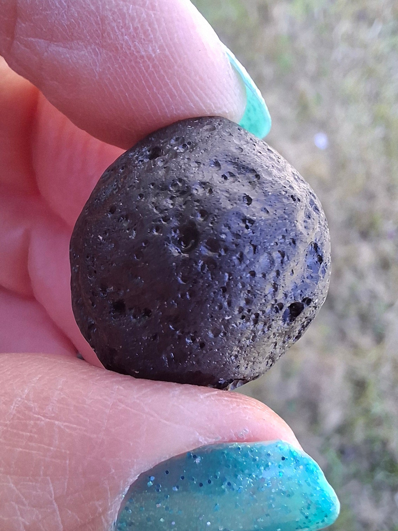 Philippinite (Rizalite), 9.75g, Tektite