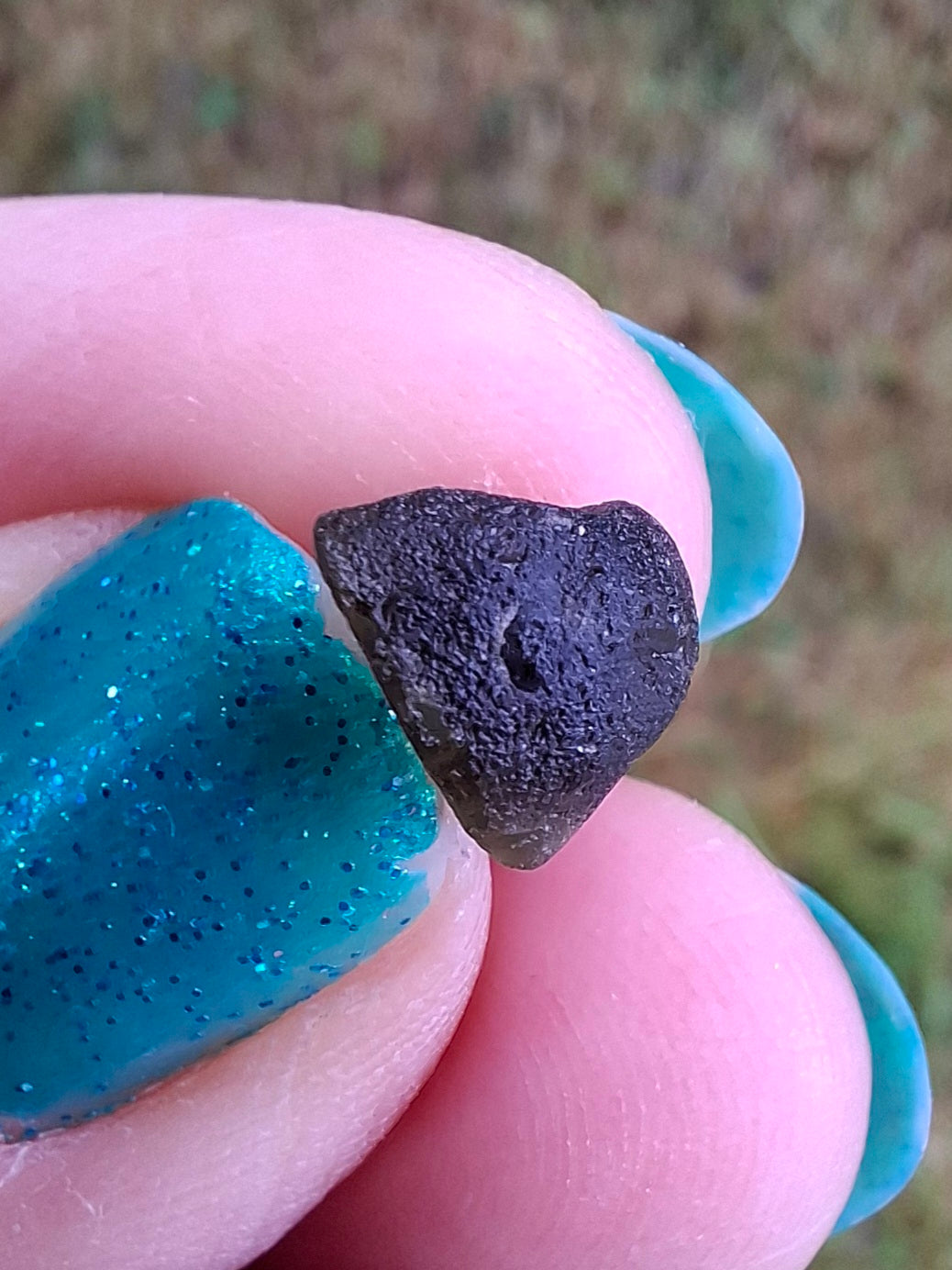 Moldavite Piece, 0.93g, Tektite (Ref: 1415)