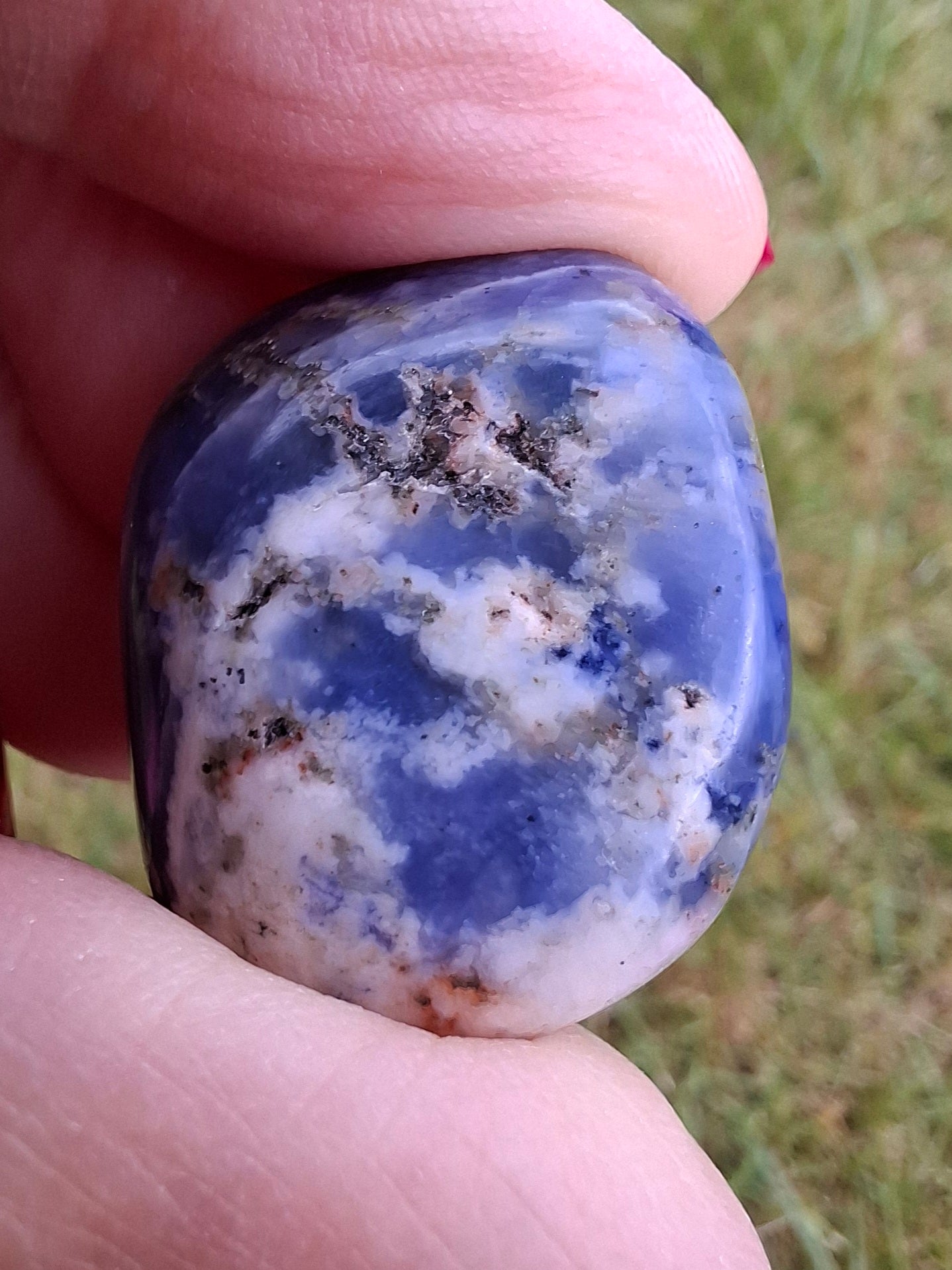 Sodalite, Tumble Stone, Crystal (Ref: T154)
