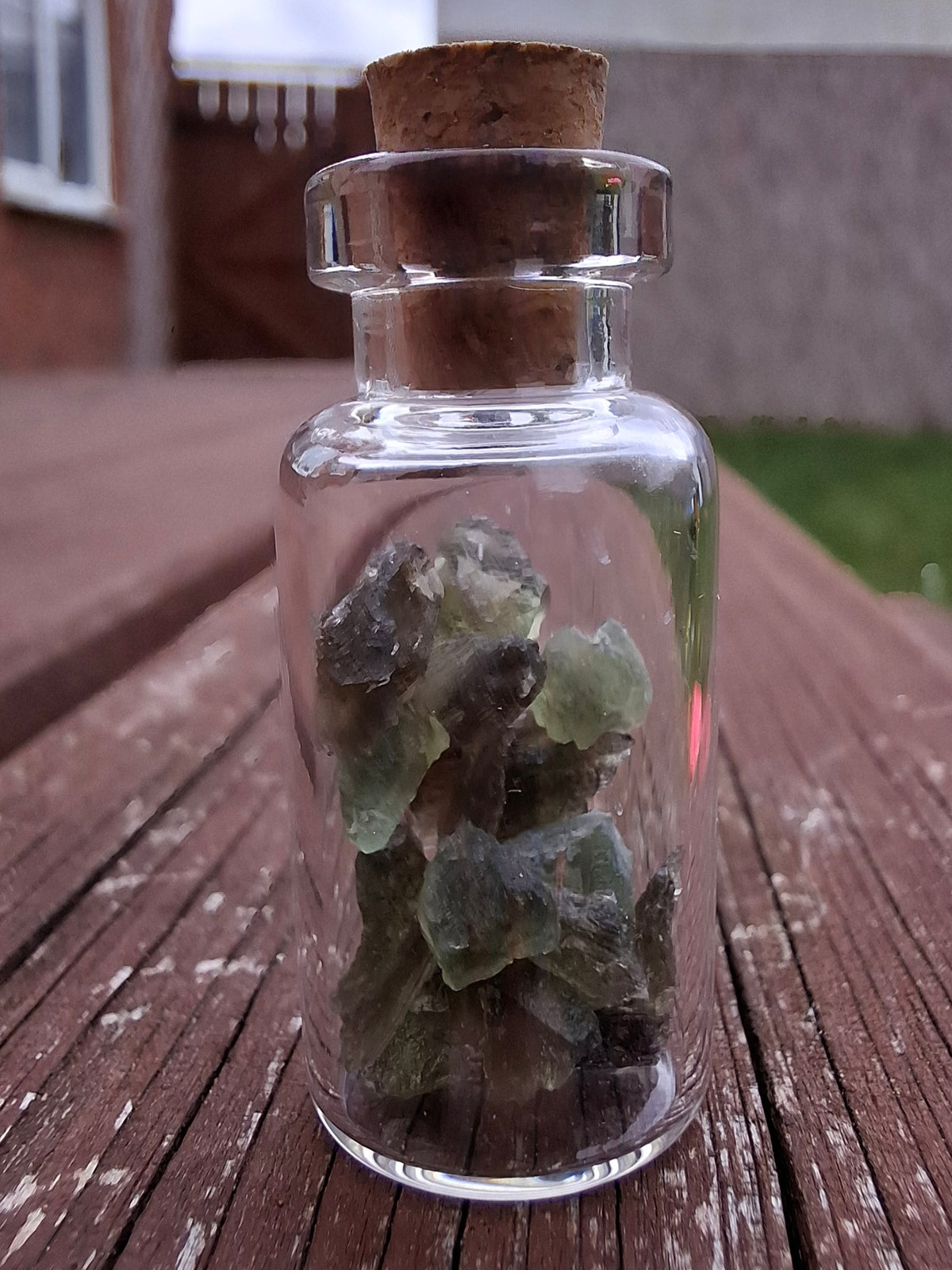 Moldavite Chips (2.00g) in 3ml Bottle, Tektite (Ref: B42)