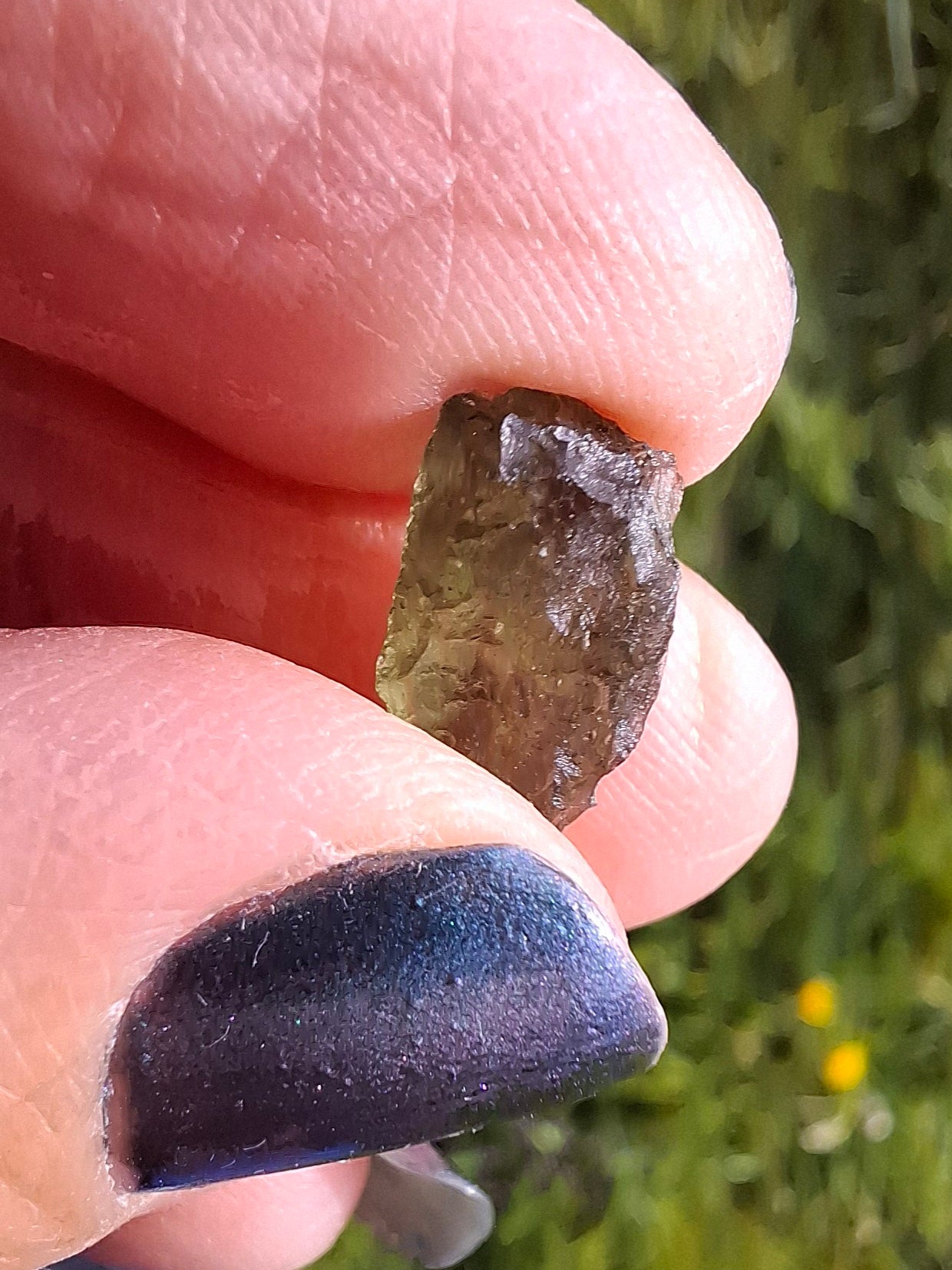 Moldavite Piece, 0.69g, Tektite (Ref: 1384)