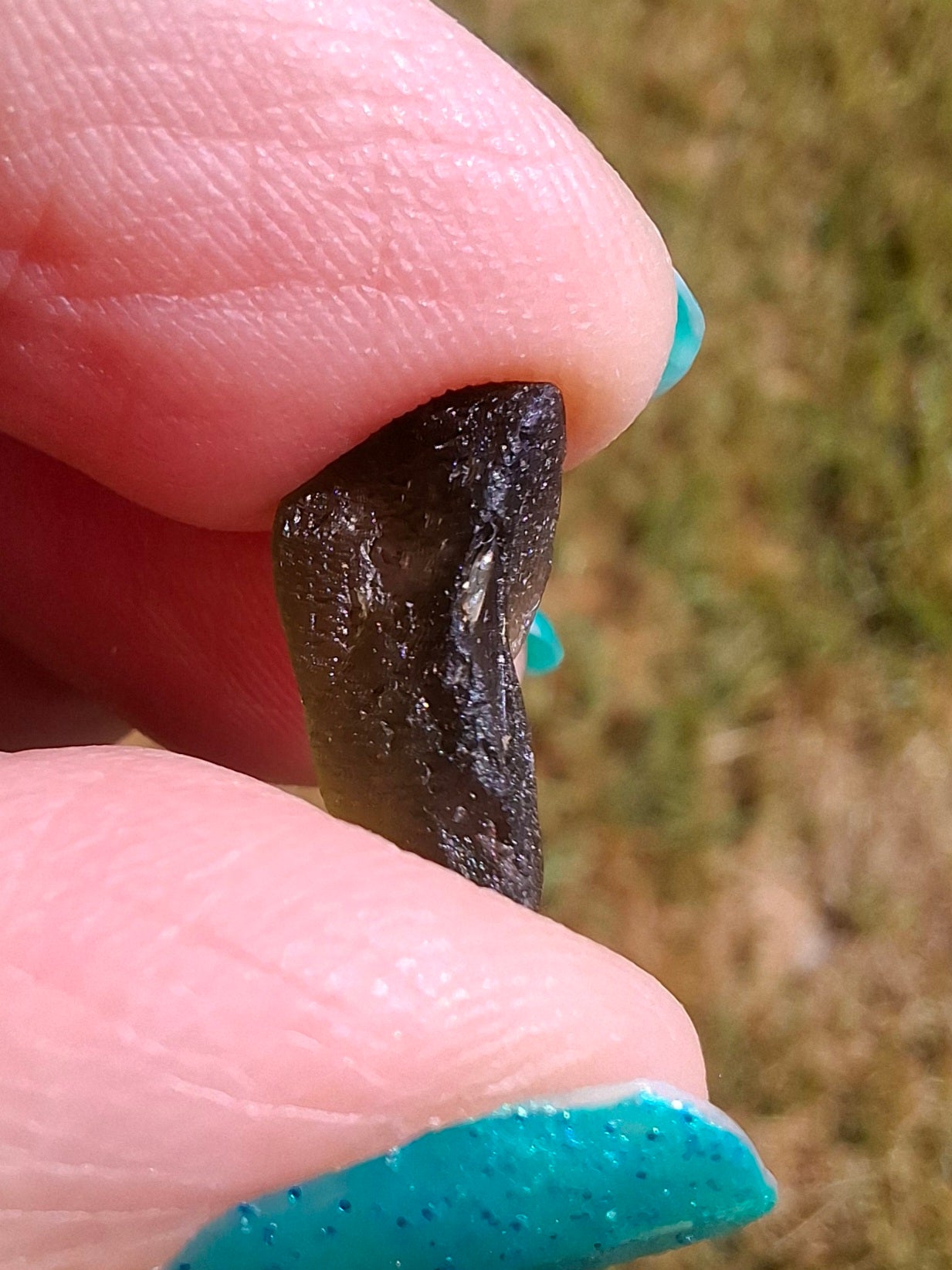 Moldavite Piece, 0.93g, Tektite (Ref: 1415)