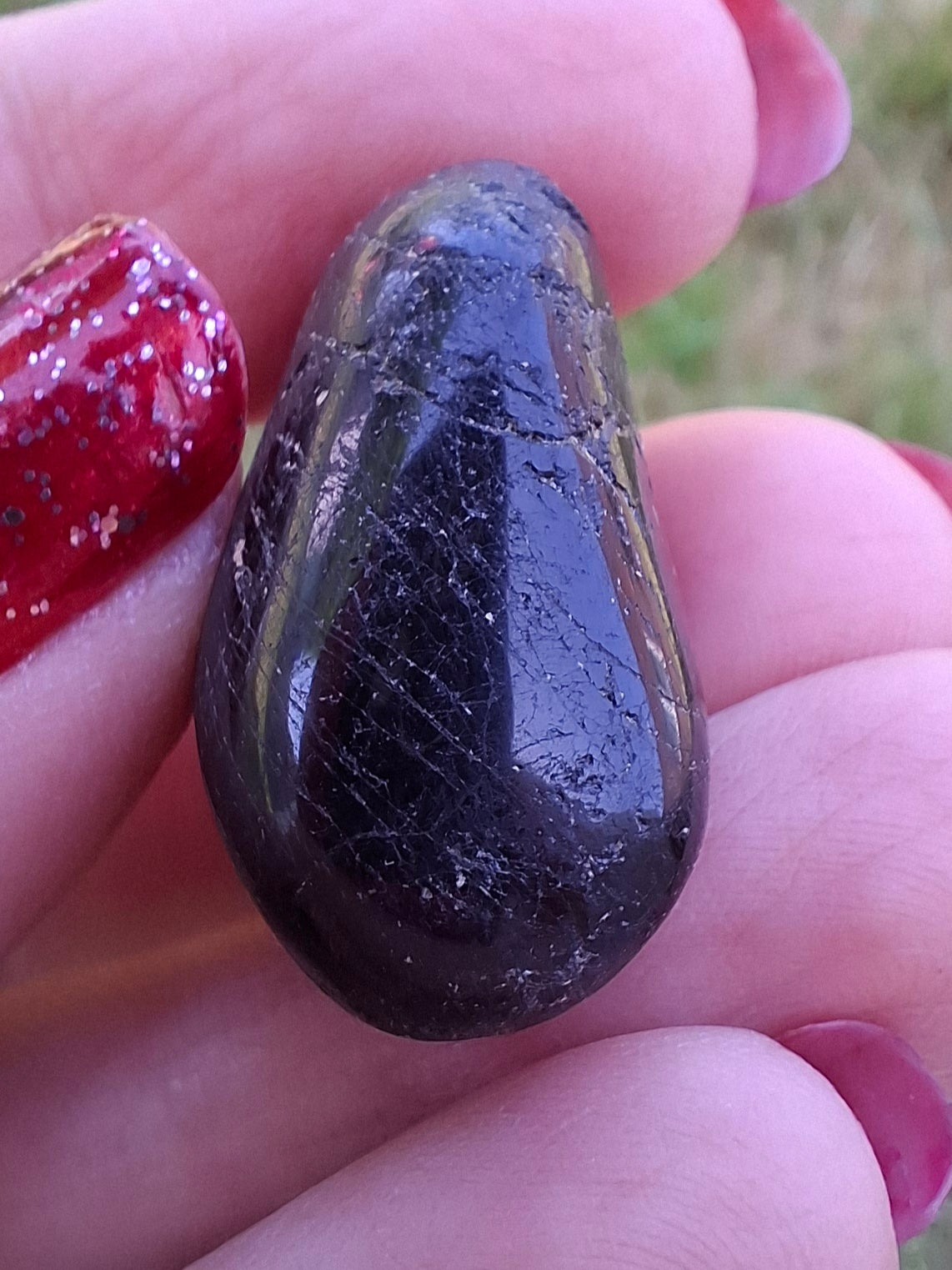 Black Tourmaline, Tumble Stone, Crystal (Ref: T219)