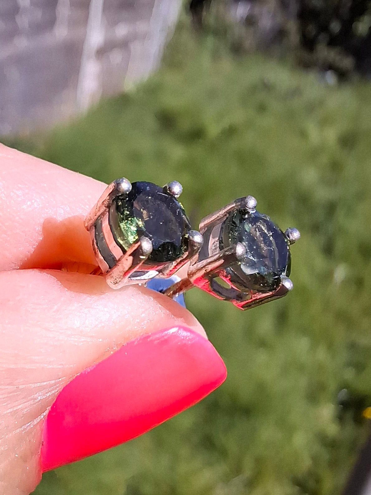 Moldavite (faceted) 5mm STUD EARRINGS, 925 silver, Tektite (Ref: Pair40)