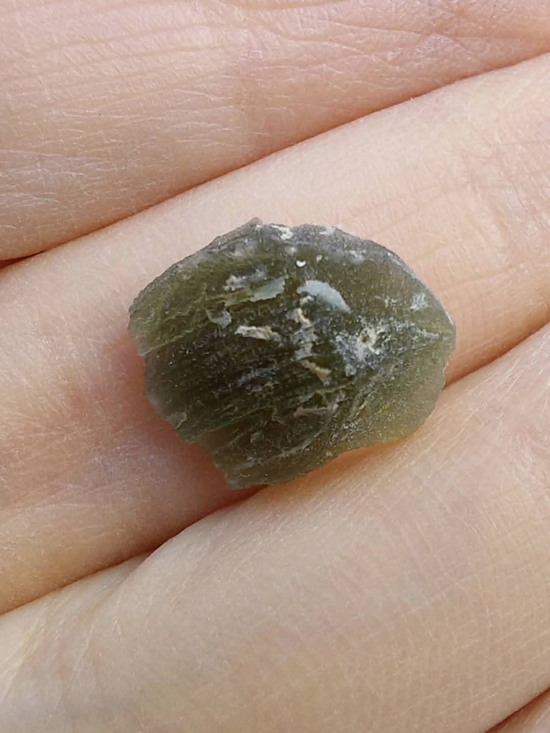 Moldavite Piece, 0.90g, Tektite (Ref: 928)