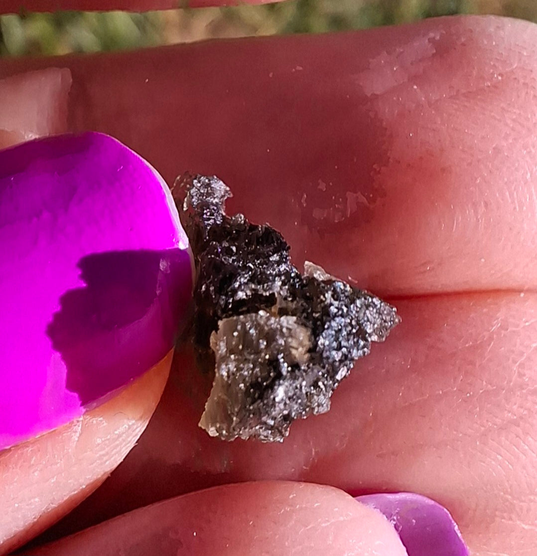 Moldavite Piece, 0.65g, Tektite (Ref: 1459)
