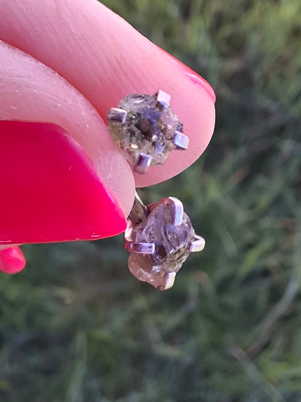 Moldavite (raw) BELLY BAR, 14G, Surgical Steel, Tektite (Ref: BB2)
