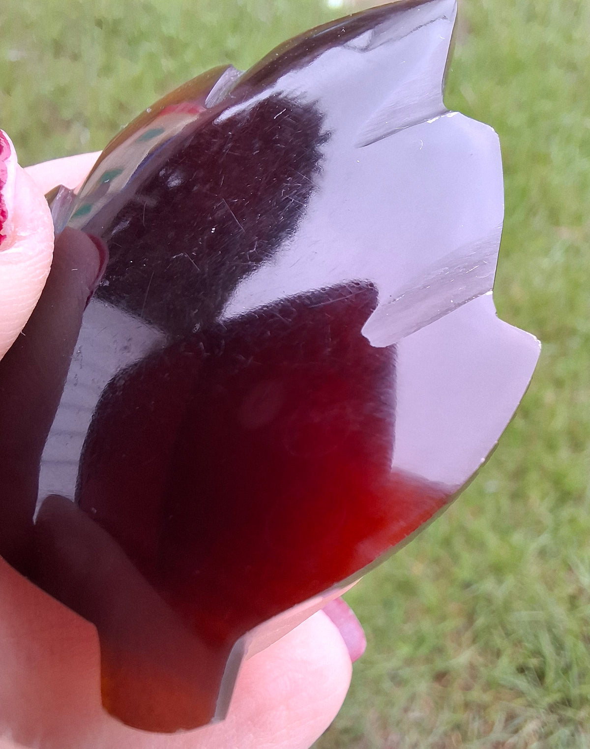 Red Amber Leaf Carving, 7.69g, Fossil (Ref: Leaf5)