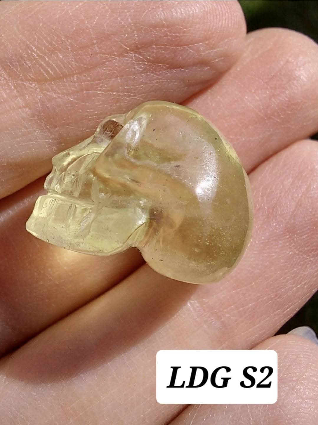Libyan Desert Glass SKULL carving, 4.59g, Tektite (Ref: Skull2)