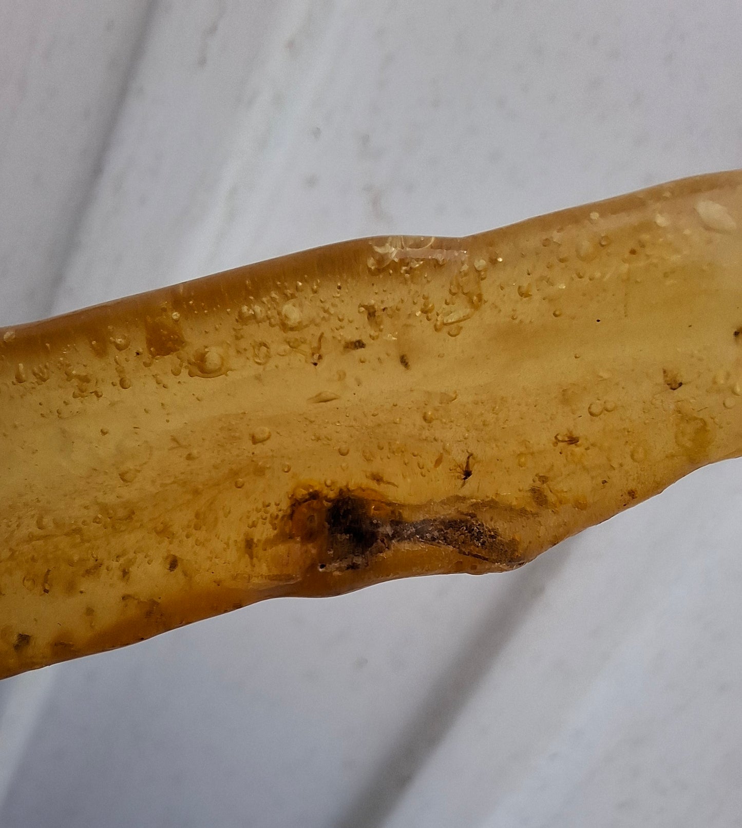 Copal Young Amber with INSECTS inside, 18.29g, Fossil (Ref: CA33)
