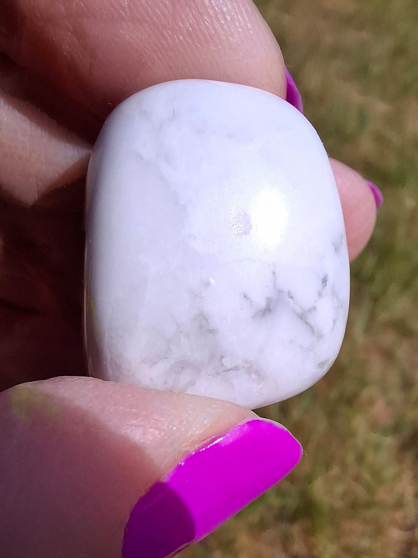 Howlite, Tumble Stone, Crystal (Ref: T44)