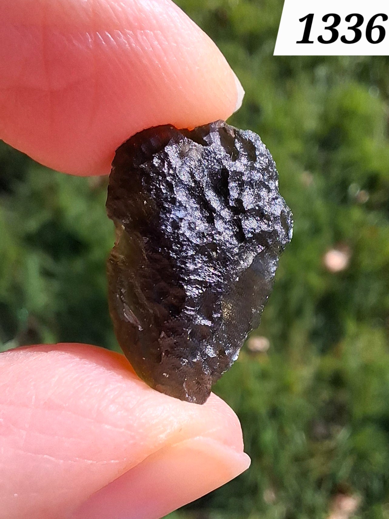 Moldavite Piece, 2.26g, Tektite (Ref: 1336)