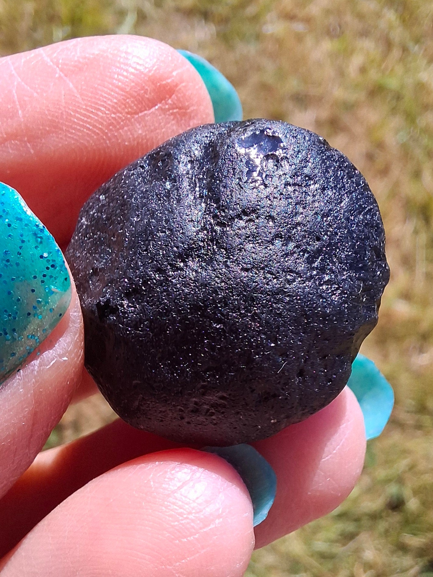 Philippinite (Rizalite), 9.24g, Tektite