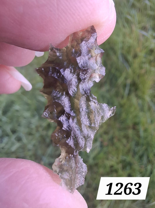 Moldavite Piece, JEZKOVNA BESEDNICE, 0.98g, Tektite (Ref: 1263)