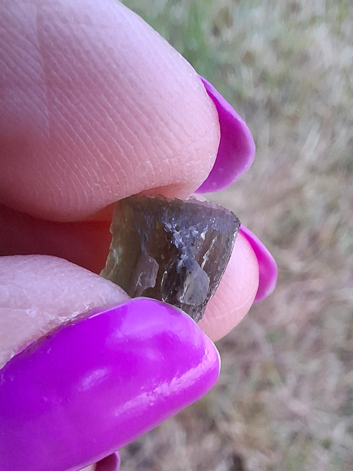 Moldavite Piece, 0.53g, Tektite (Ref: 1446)