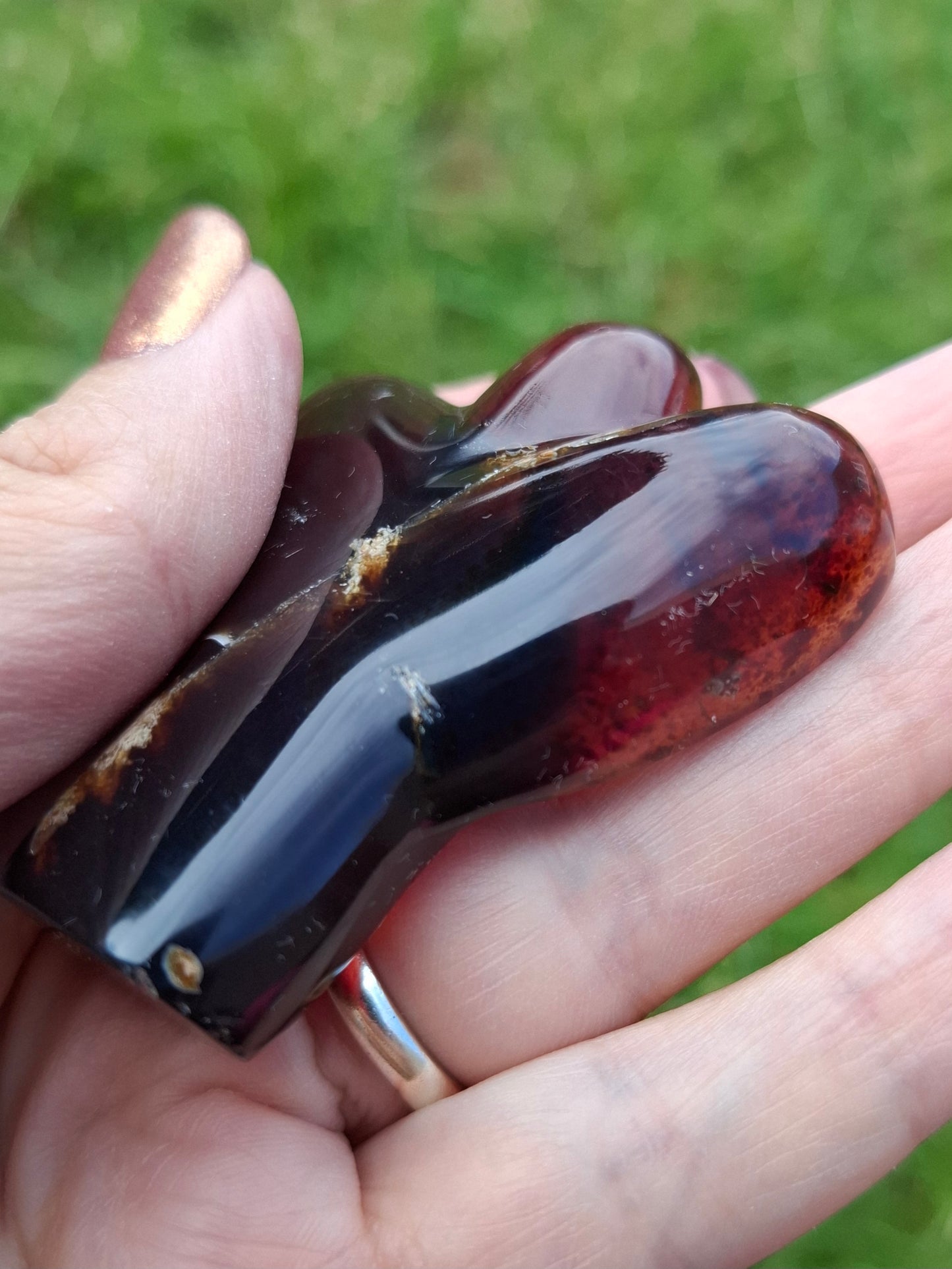 Red Amber Angel, 26.36g, carving, Fossil (Ref: AA1)