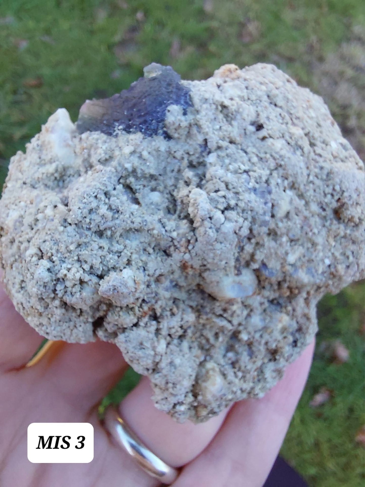 Moldavite In-Situ (in matrix), Besednice, Est- 3g, Tektite (Ref: MIS3)