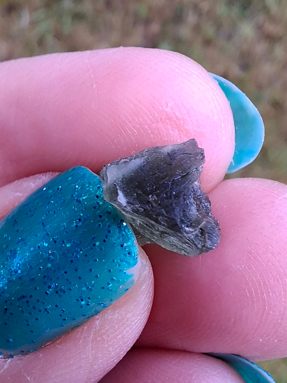 Moldavite Piece, 0.92g, Tektite (Ref: 1418)