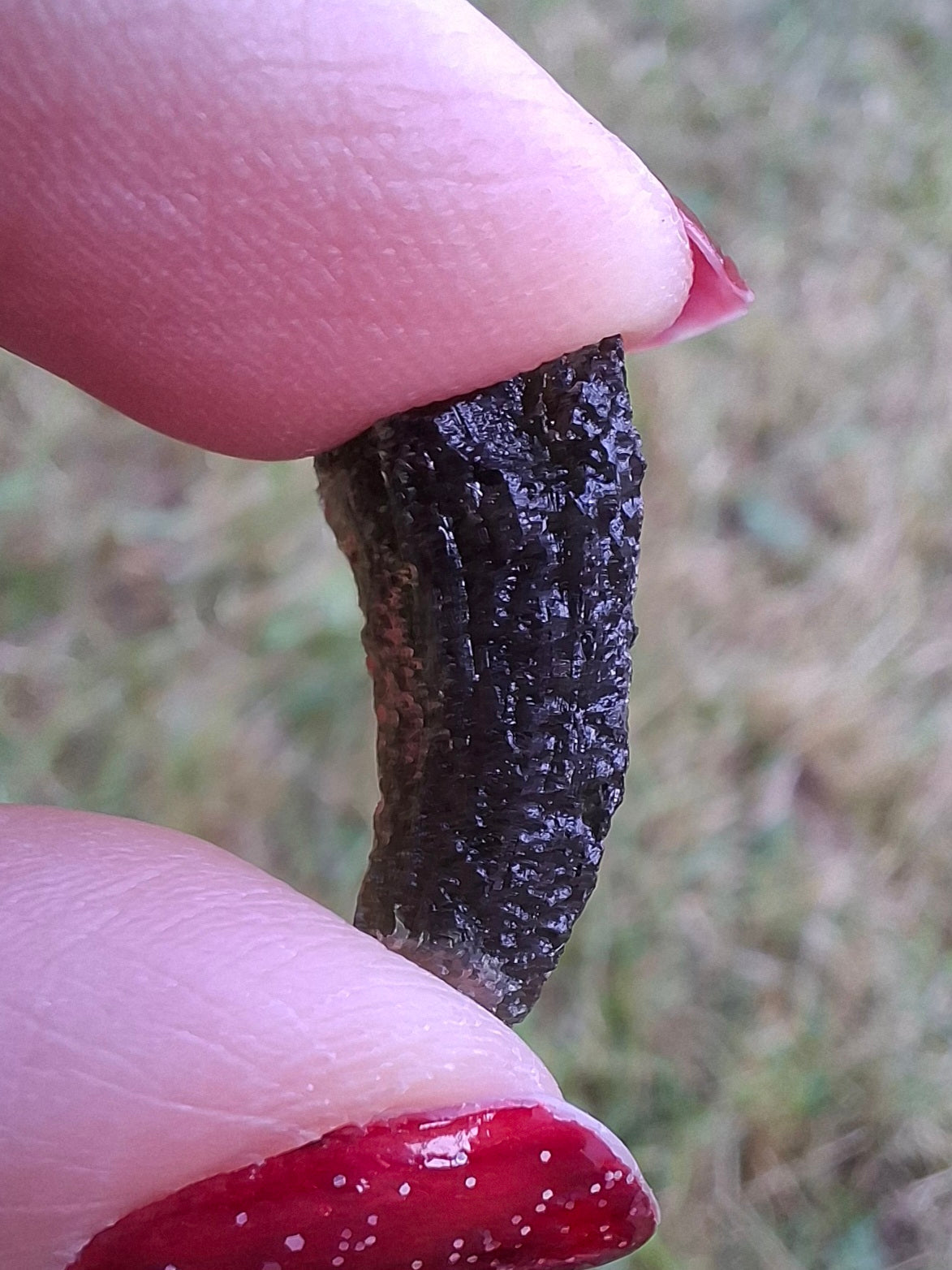 Moldavite Piece, 2.38g, Tektite (Ref: 1466)