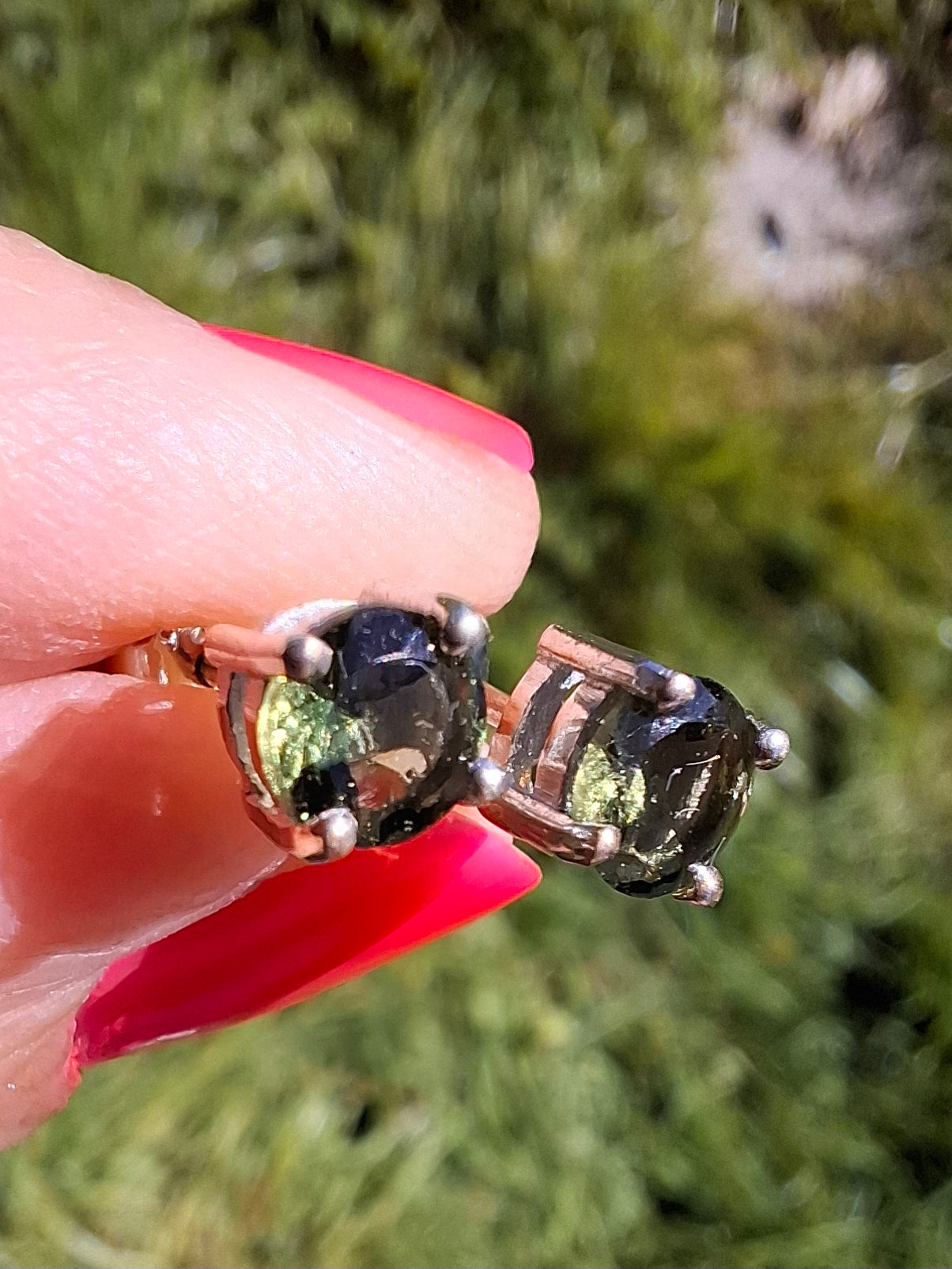 Moldavite (faceted) 5mm STUD EARRINGS, 925 silver, Tektite (Ref: Pair40)
