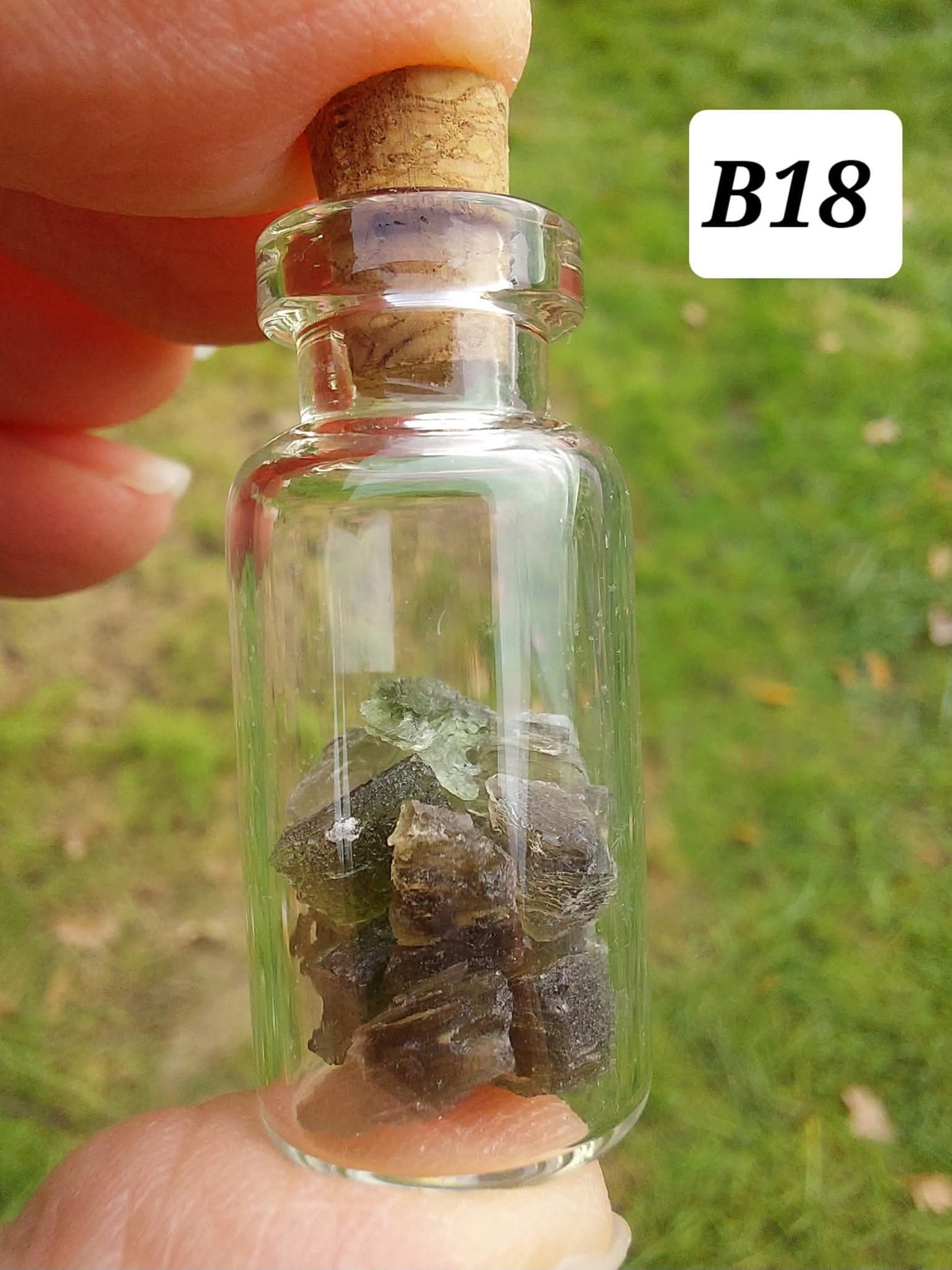 Moldavite chips (2.00g) in 3ml glass Bottle, Tektite (Ref: B18)
