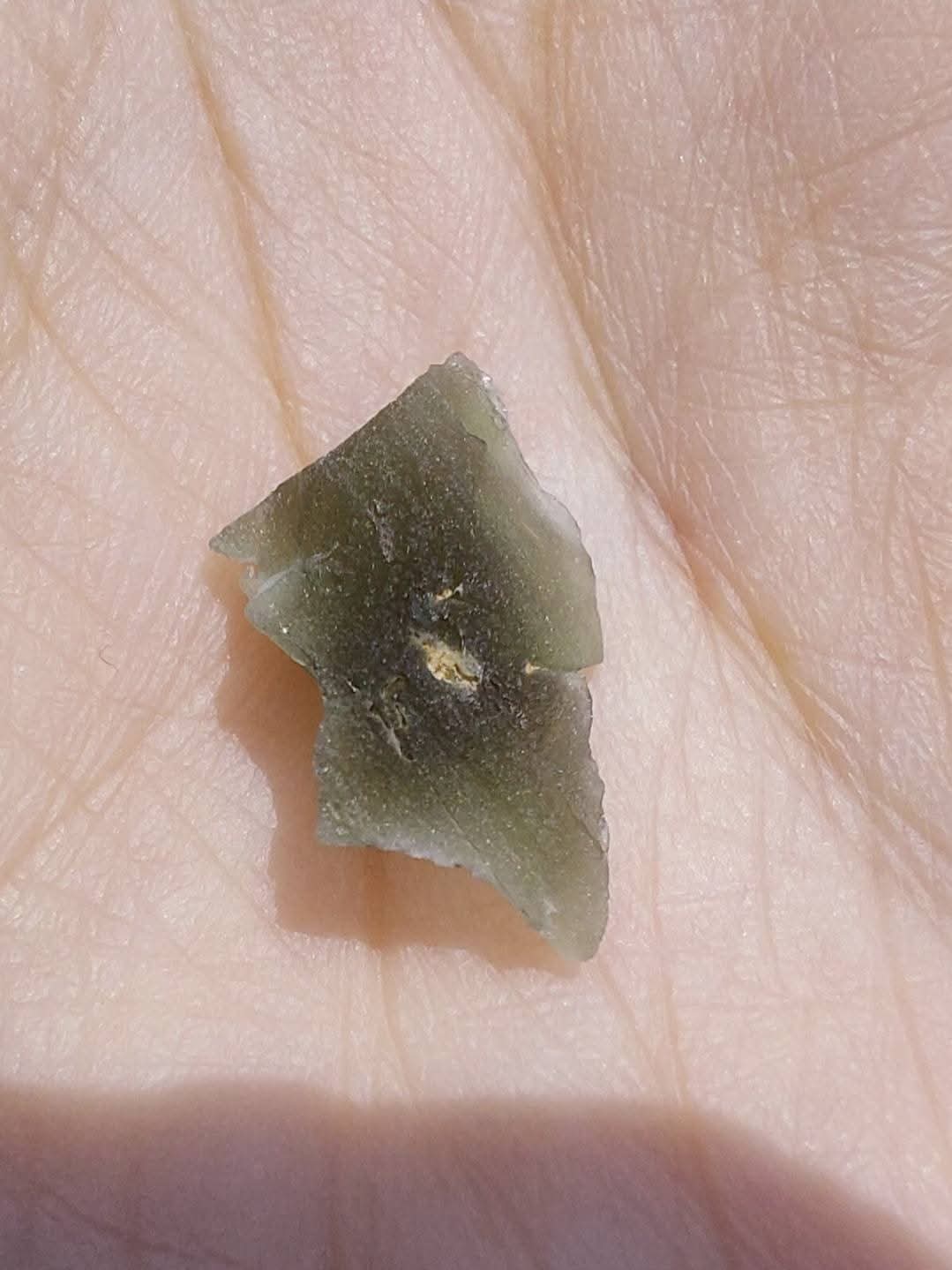 Moldavite Piece, 0.75g, Tektite (Ref: 1124)