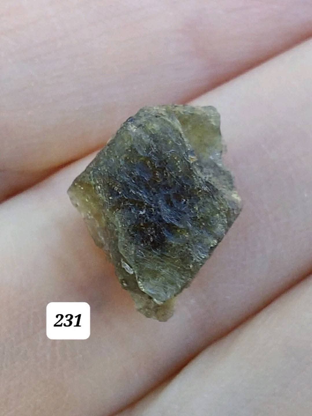 Moldavite Piece, 0.87g, Tektite (Ref: 231)