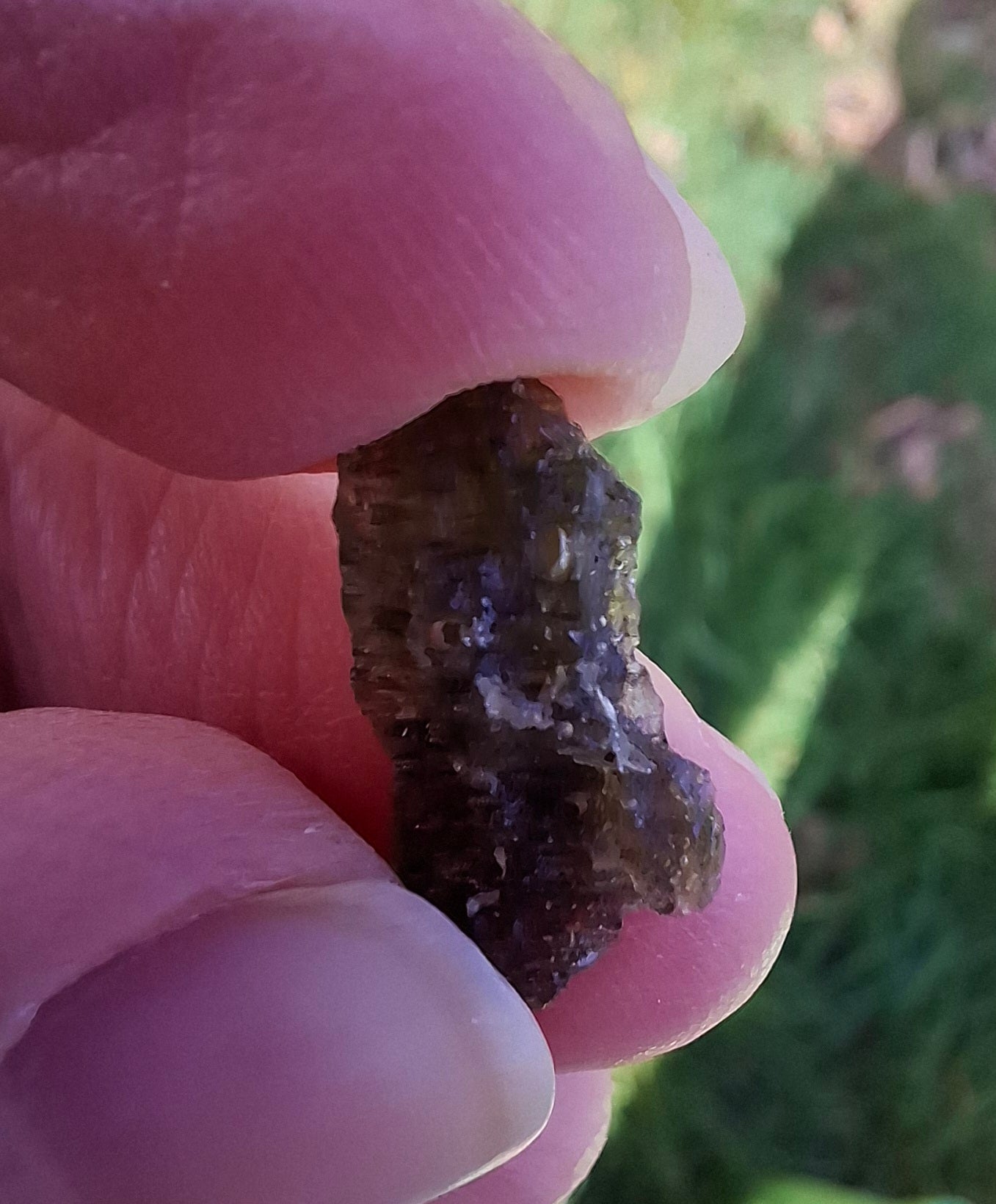 Moldavite Piece, 0.71g, Tektite (Ref: 1328)