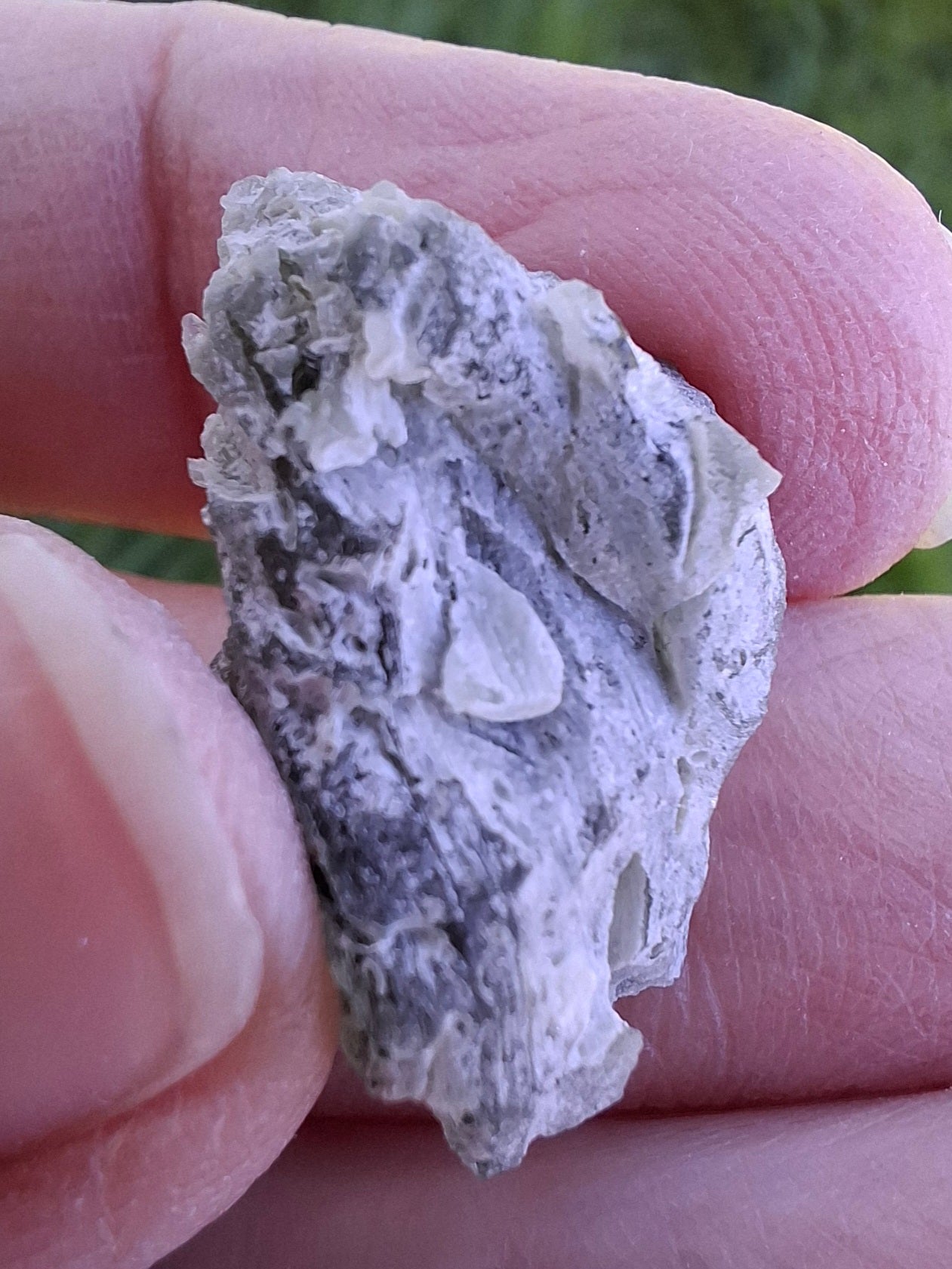 Moldavite Piece, SNOWFLAKE, FROSTED, BARTOCHOV, 4.00g, Tektite (Ref: 1367)