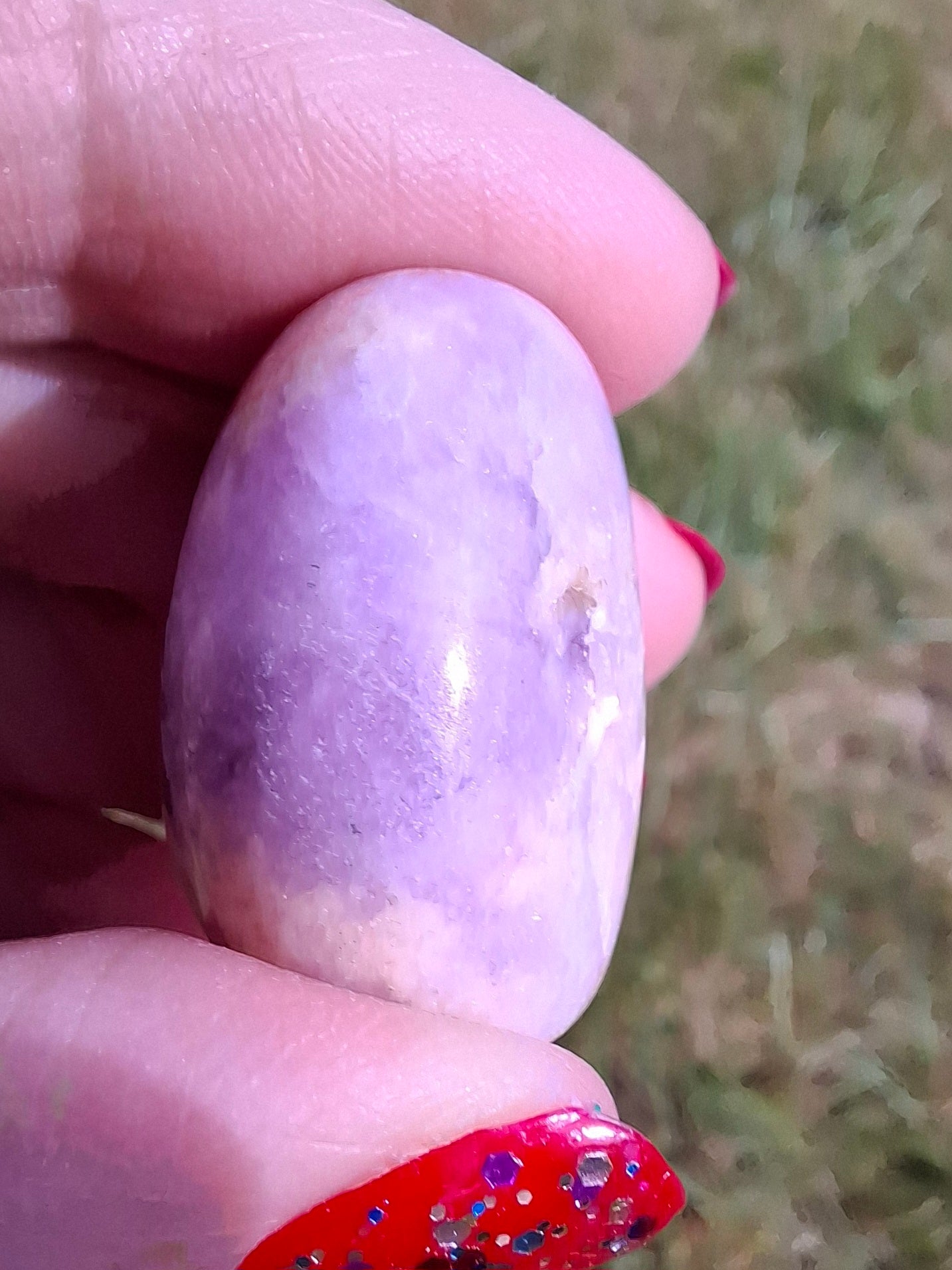 Lepidolite, Tumble Stone, Crystal (Ref: T121)