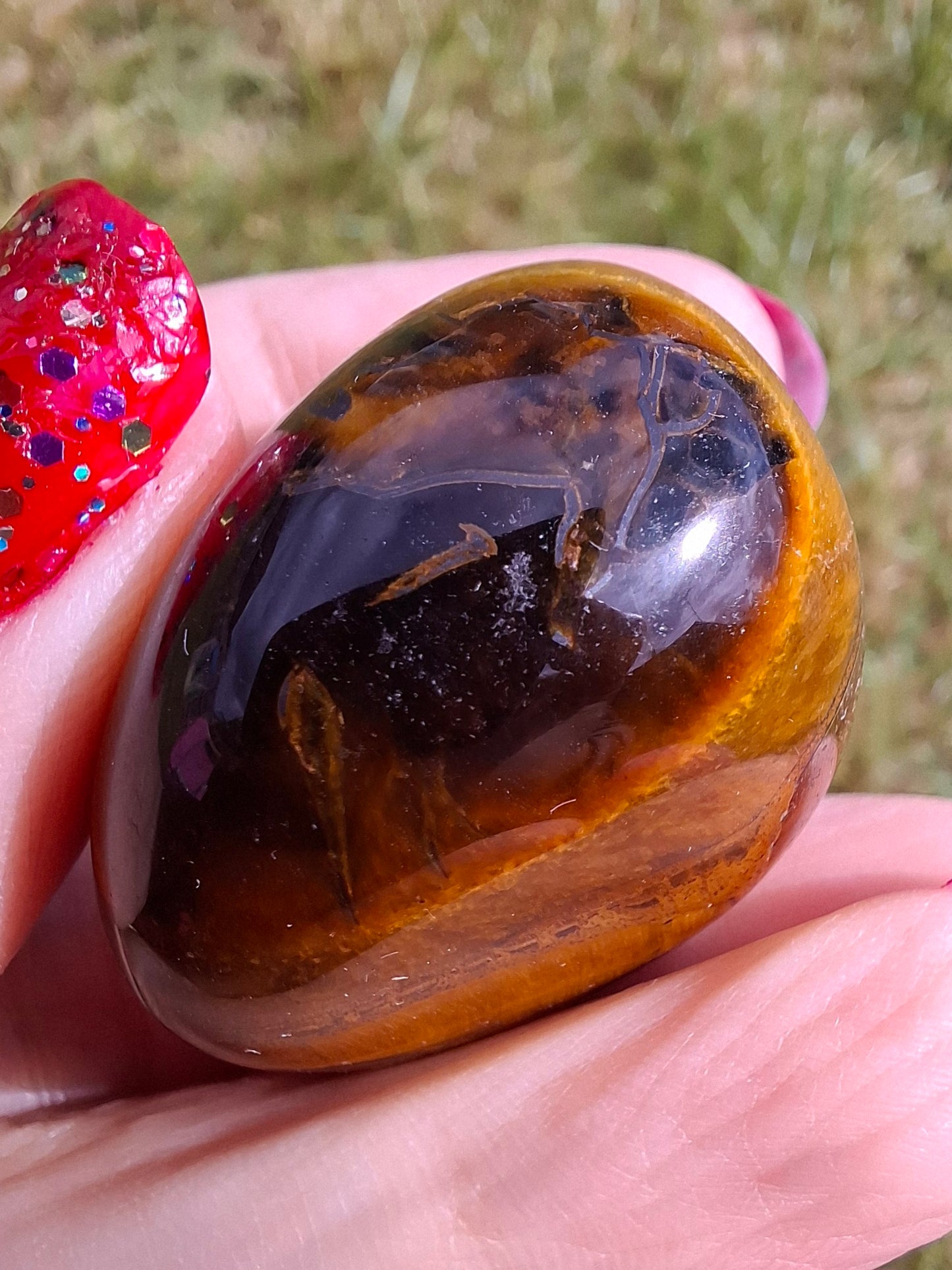 Tigers Eye, Tumble Stone, Crystal (Ref: T134)