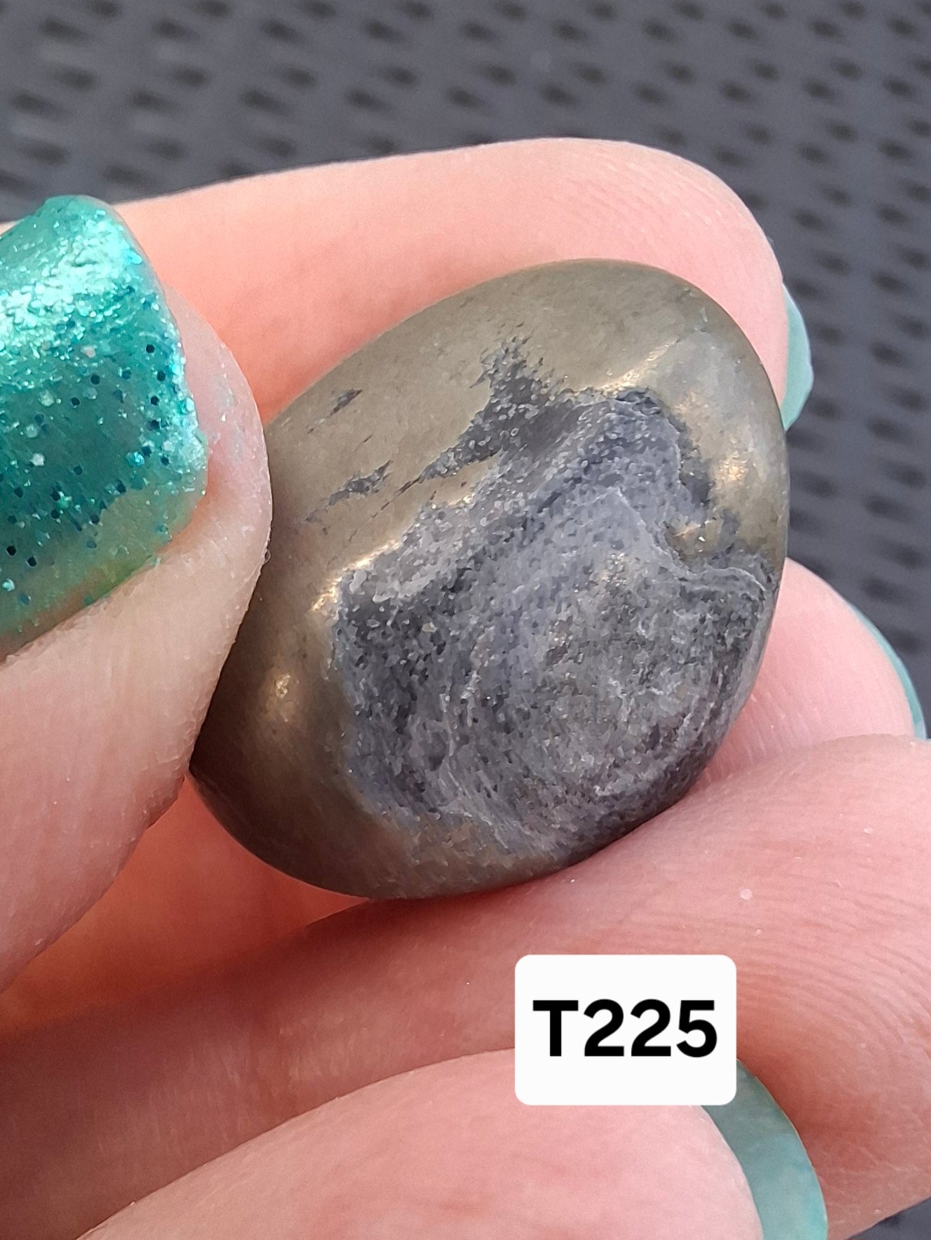 Apache Gold Tumble Stone, Crystal (Ref: T225)