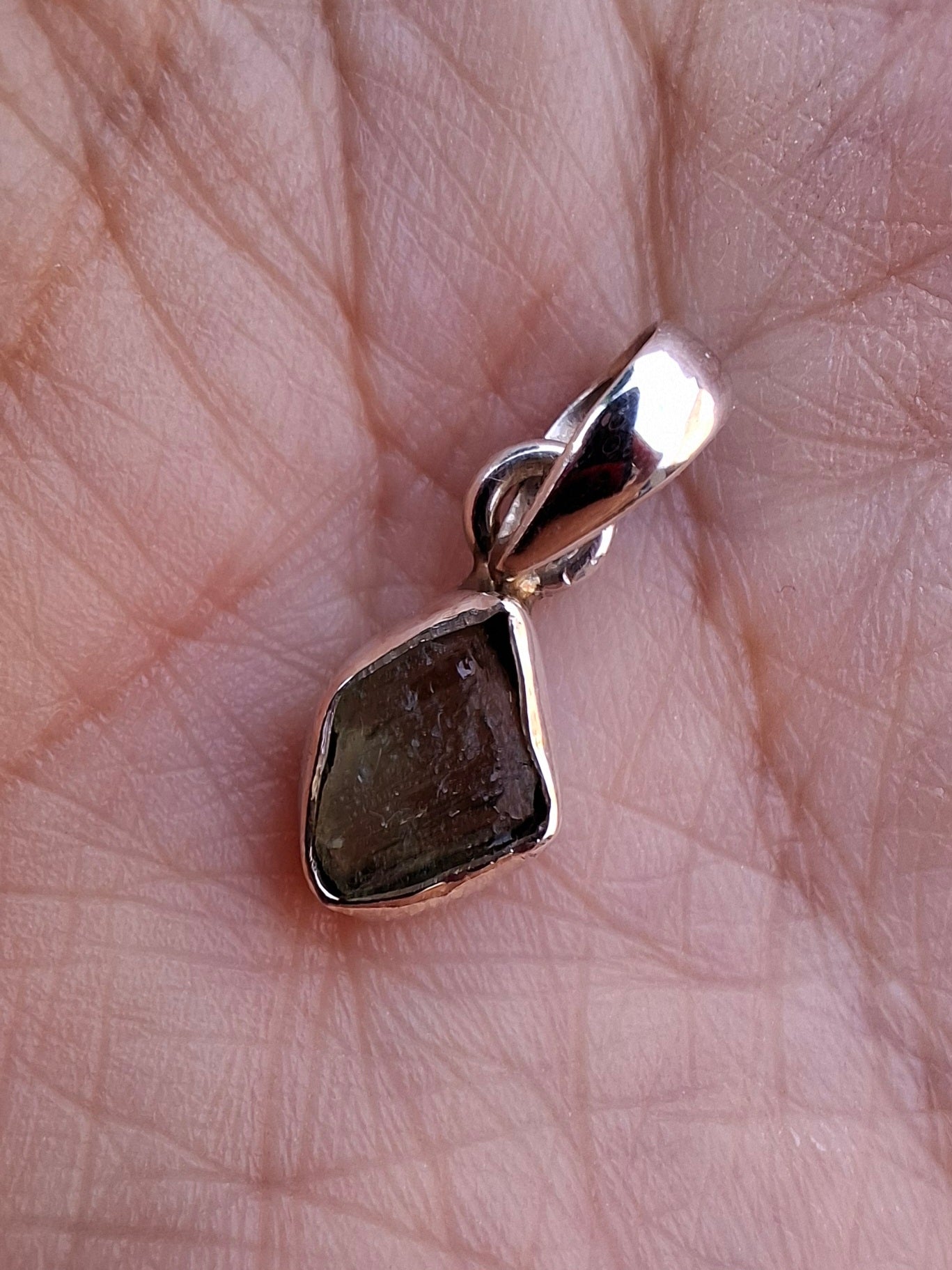 Moldavite Pendant, 925 Silver, Tektite (Ref: P52)