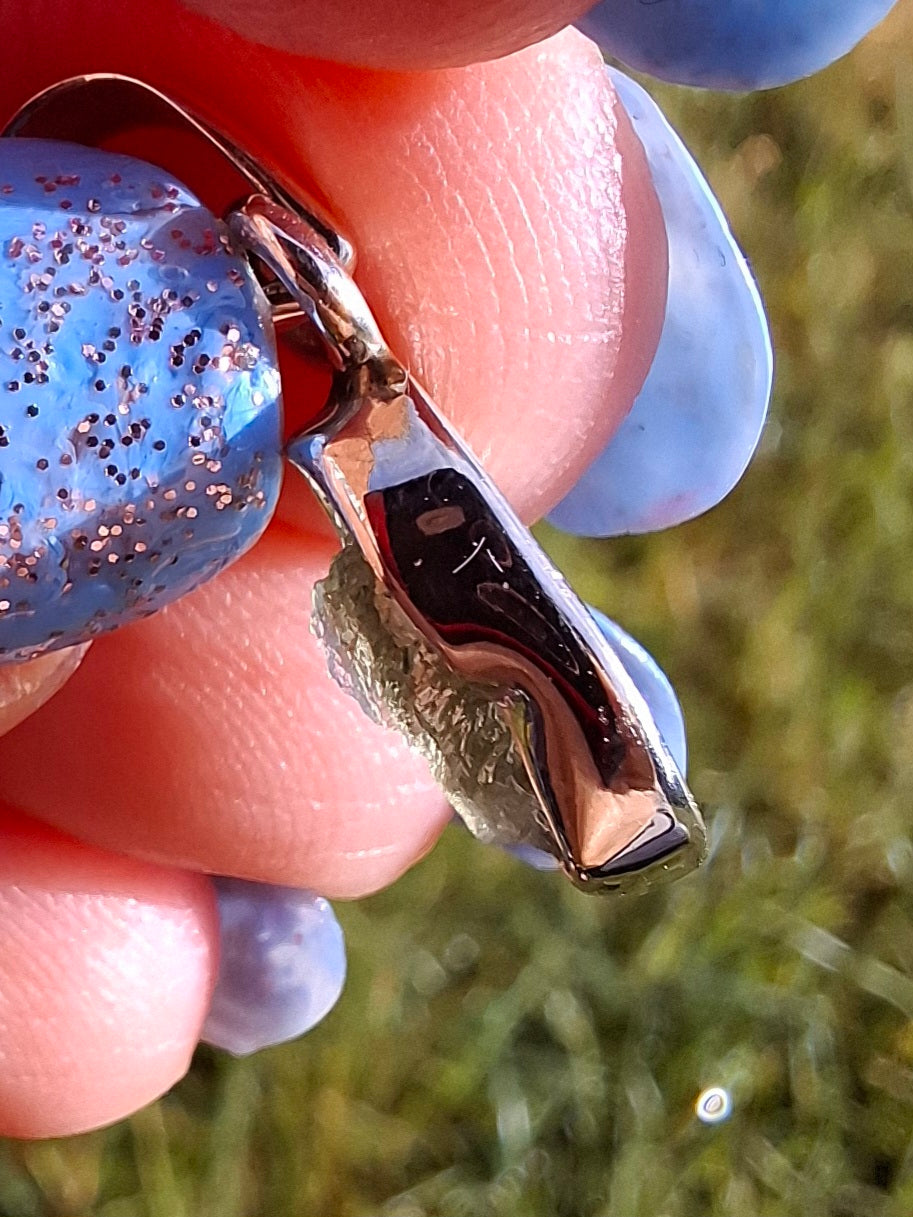 Moldavite Pendant, 925 Silver, Tektite (Ref: P46)