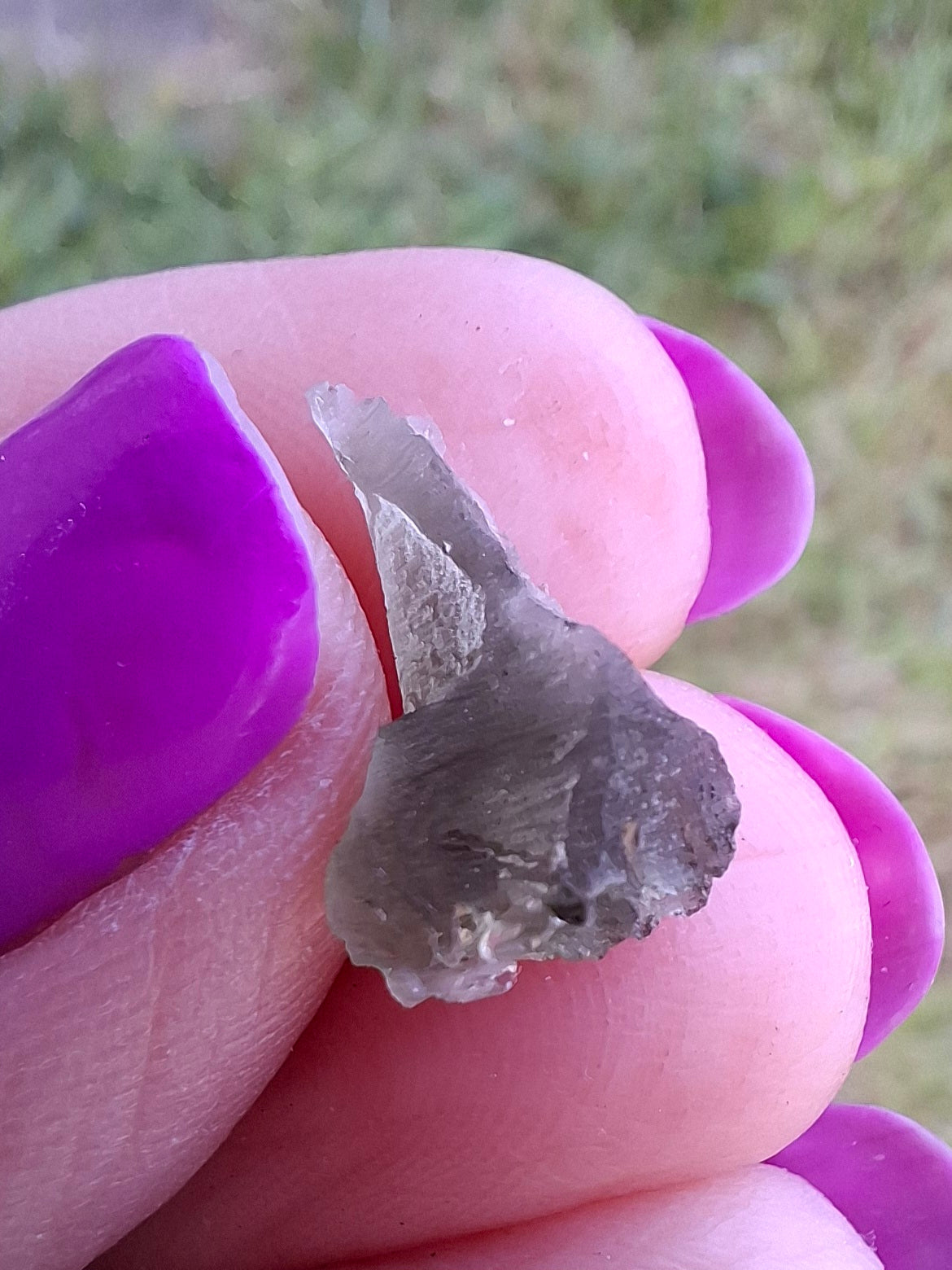 Moldavite Piece, 0.63g, Tektite (Ref: 1447)